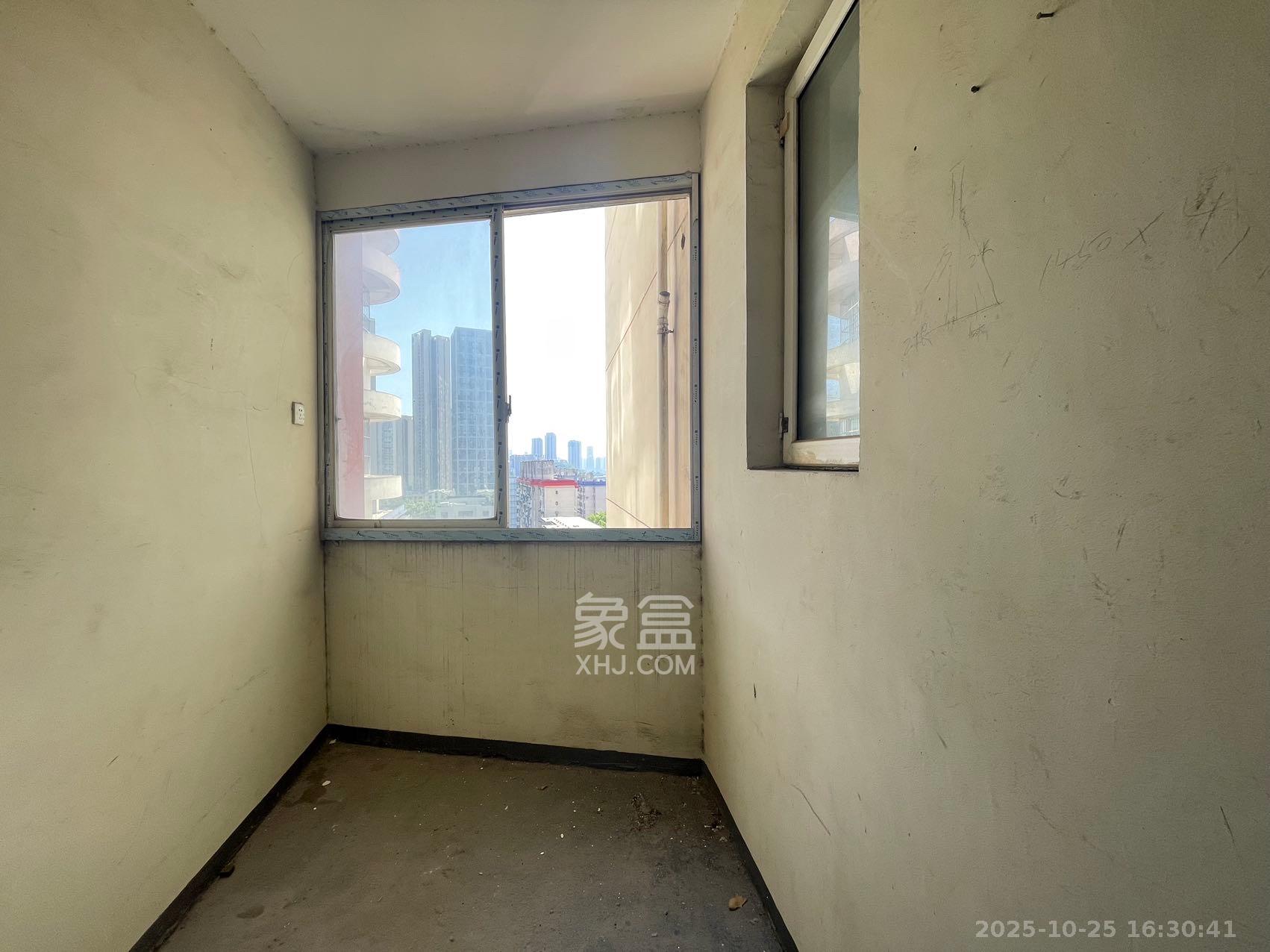 玛依拉山庄  3室2厅2卫    2200.0元/月室内图