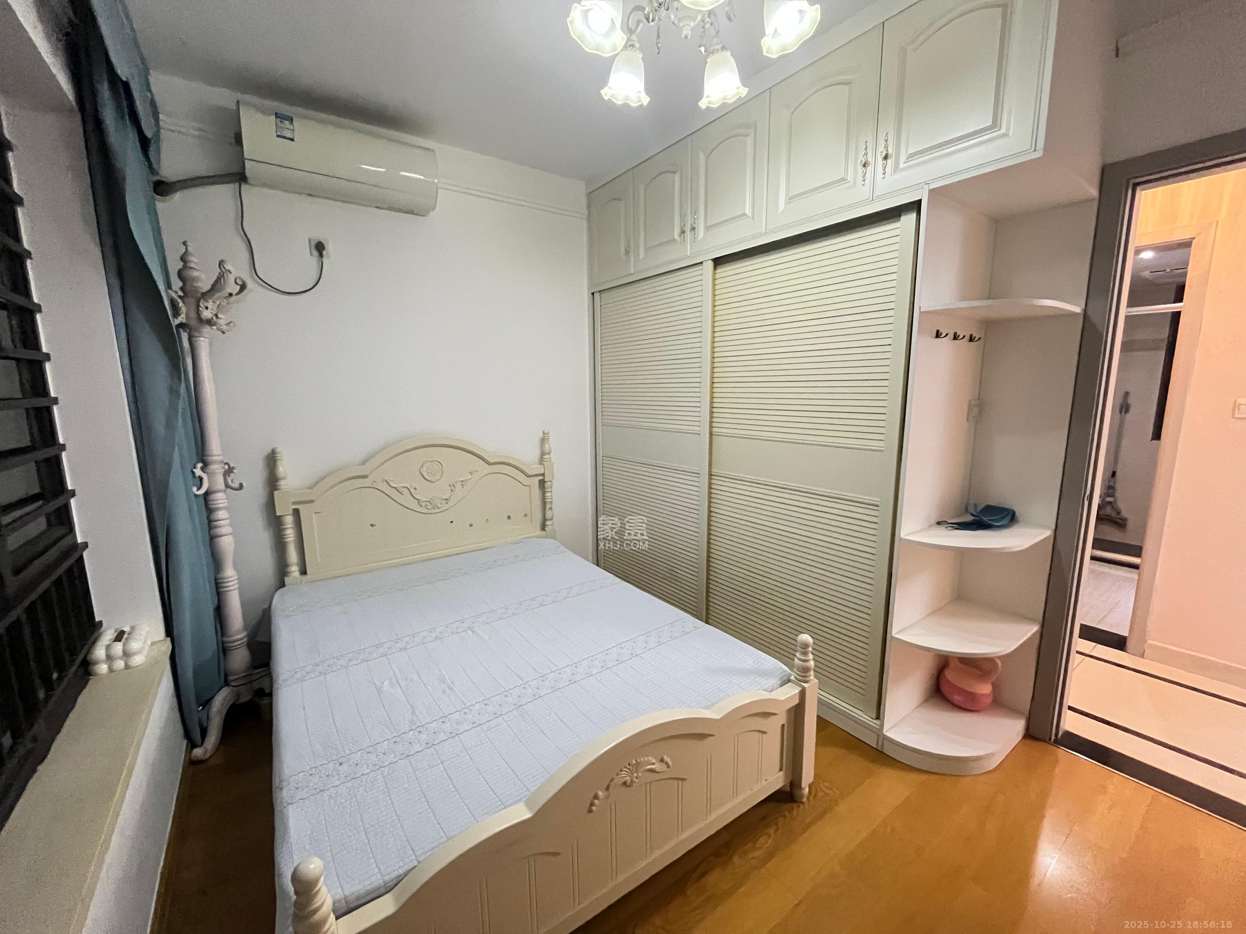 中海国际三期  3室2厅1卫    2500.0元/月 中海国际三期  3室2厅1卫    2500.0元/月室内图