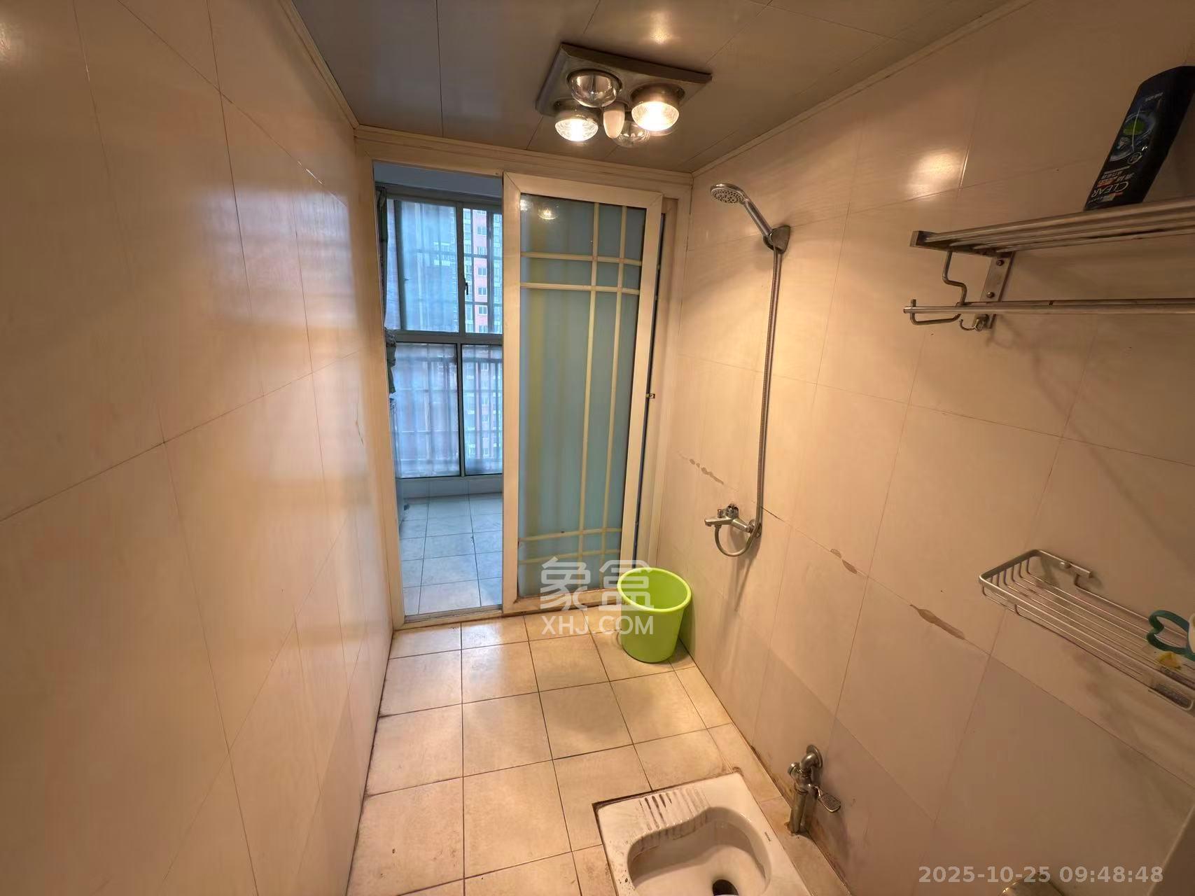 星典时代  3室2厅2卫    2600.0元/月室内图