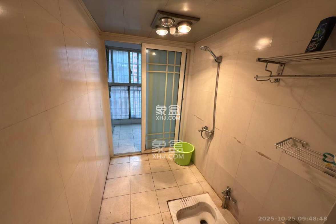 星典时代  3室2厅2卫    2600.0元/月 星典时代  3室2厅2卫    2600.0元/月室内图