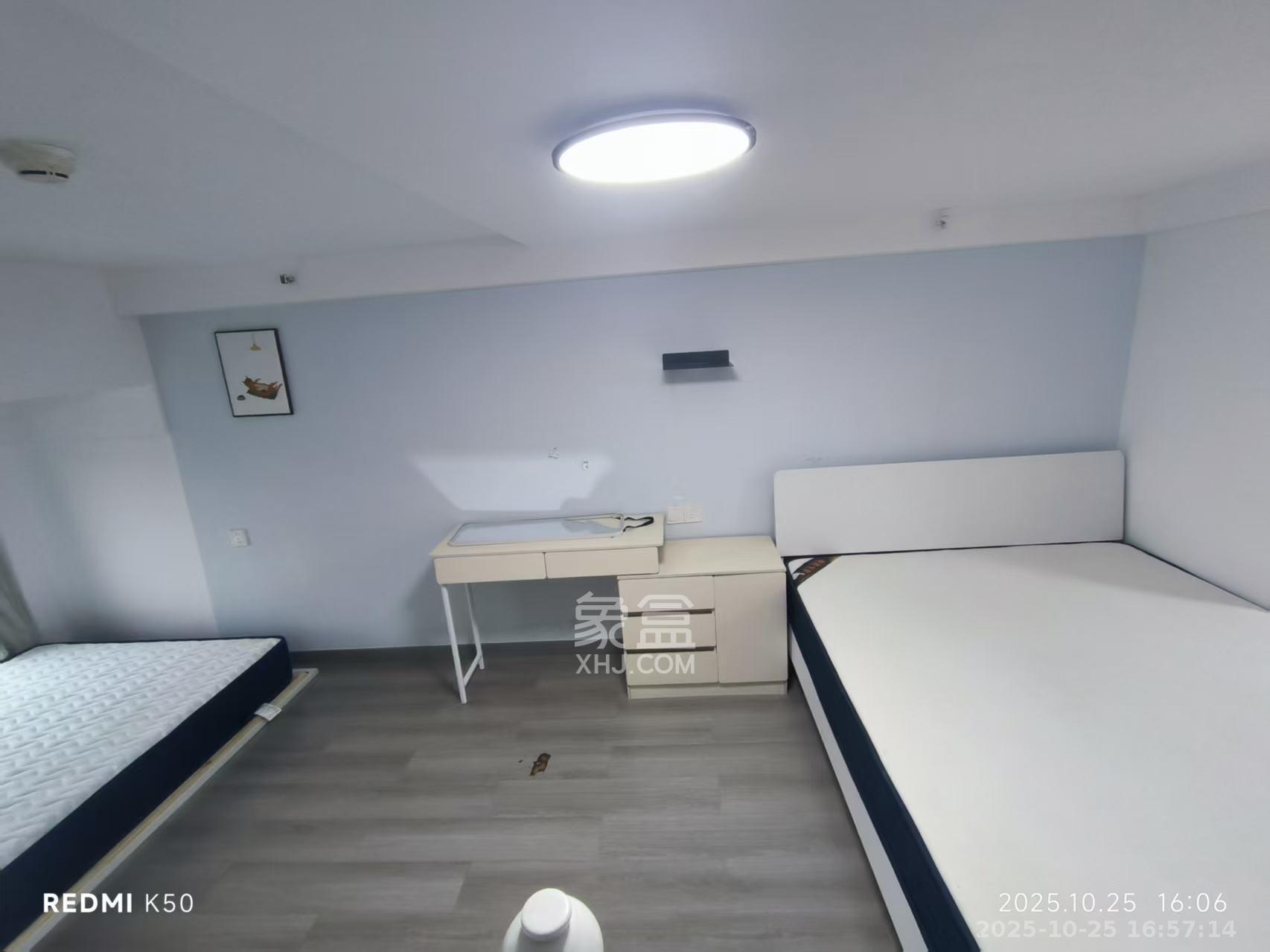 珠江花城好世界  1室1厅1卫    1800.0元/月室内图