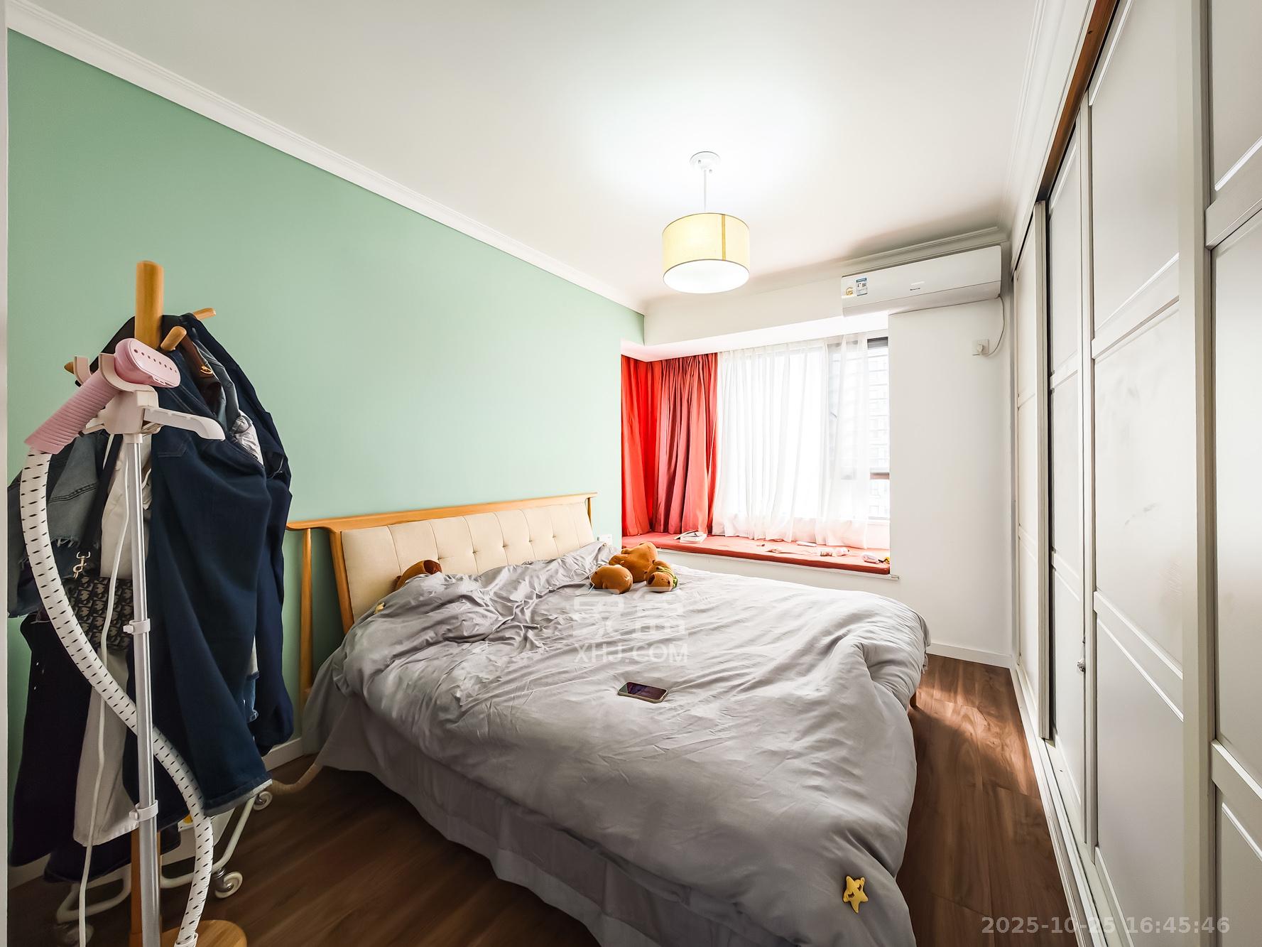 山语城三期  3室2厅2卫    83.0万 山语城三期  3室2厅2卫    83.0万卧室