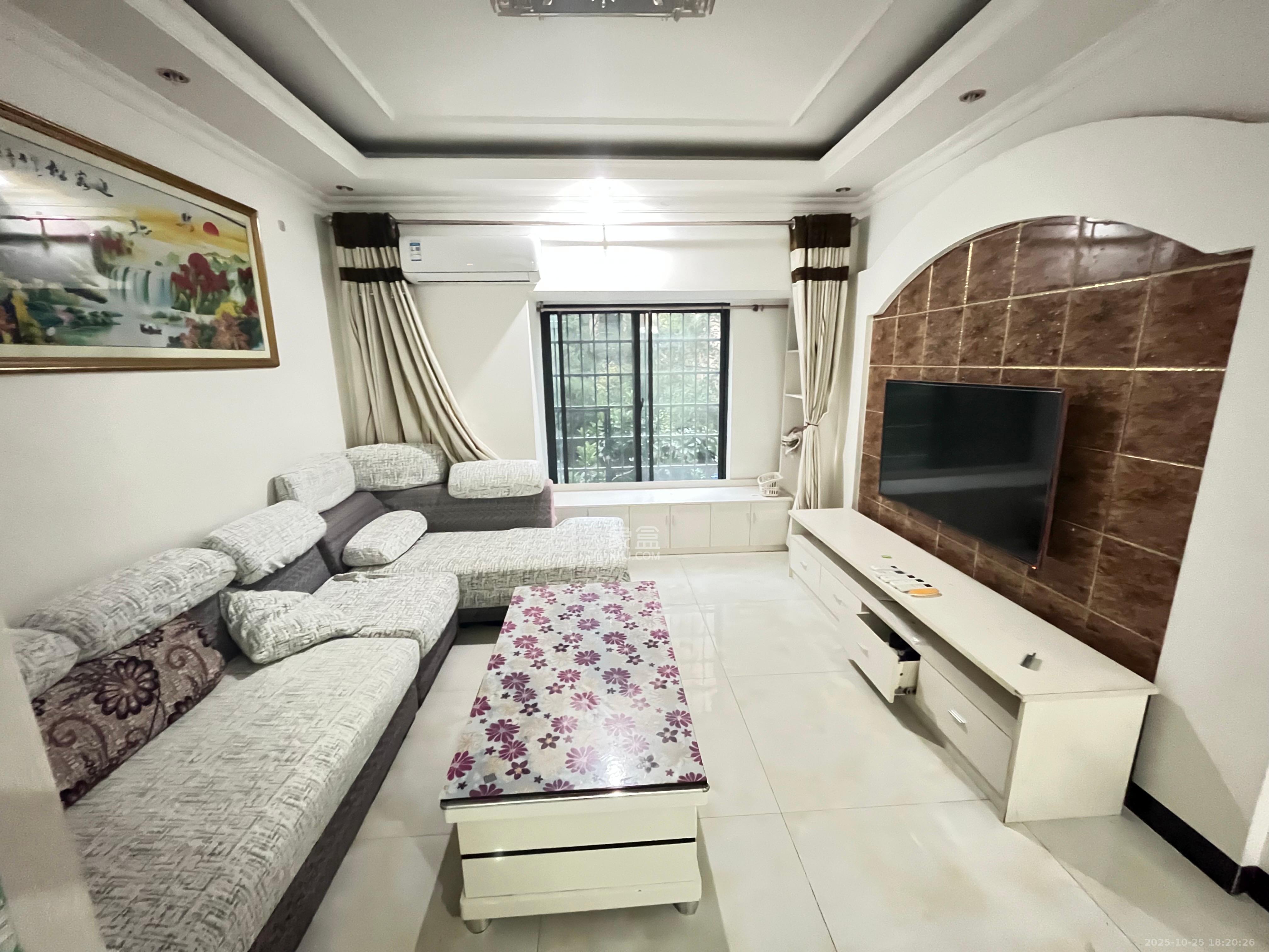 万科魅力之城  3室2厅1卫    1800.0元/月室内图