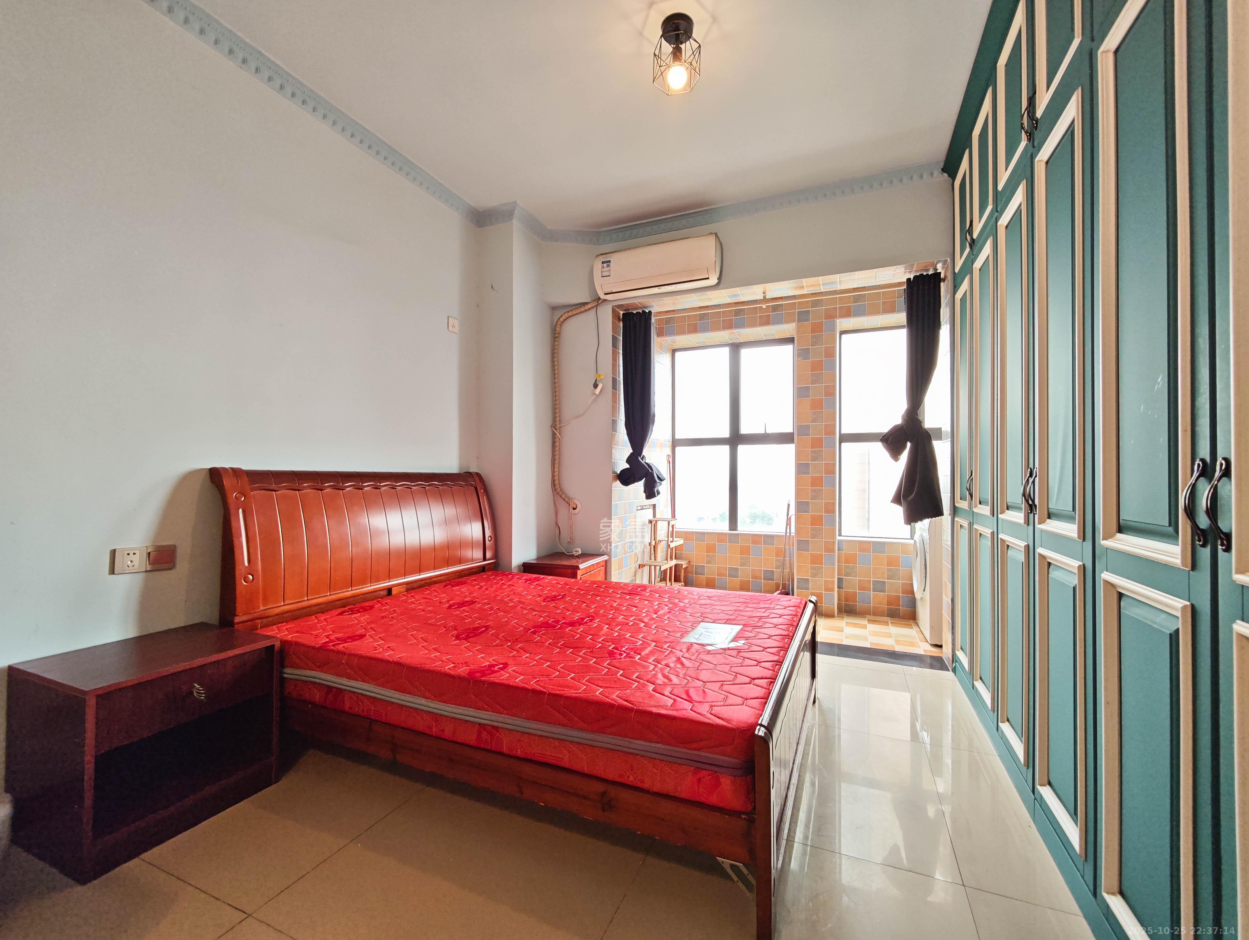 万科魅力之城  1室1厅1卫    28.0万其他