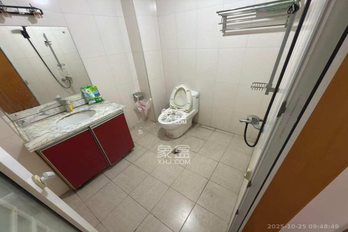 星典时代  3室2厅2卫    2600.0元/月 星典时代  3室2厅2卫    2600.0元/月室内图