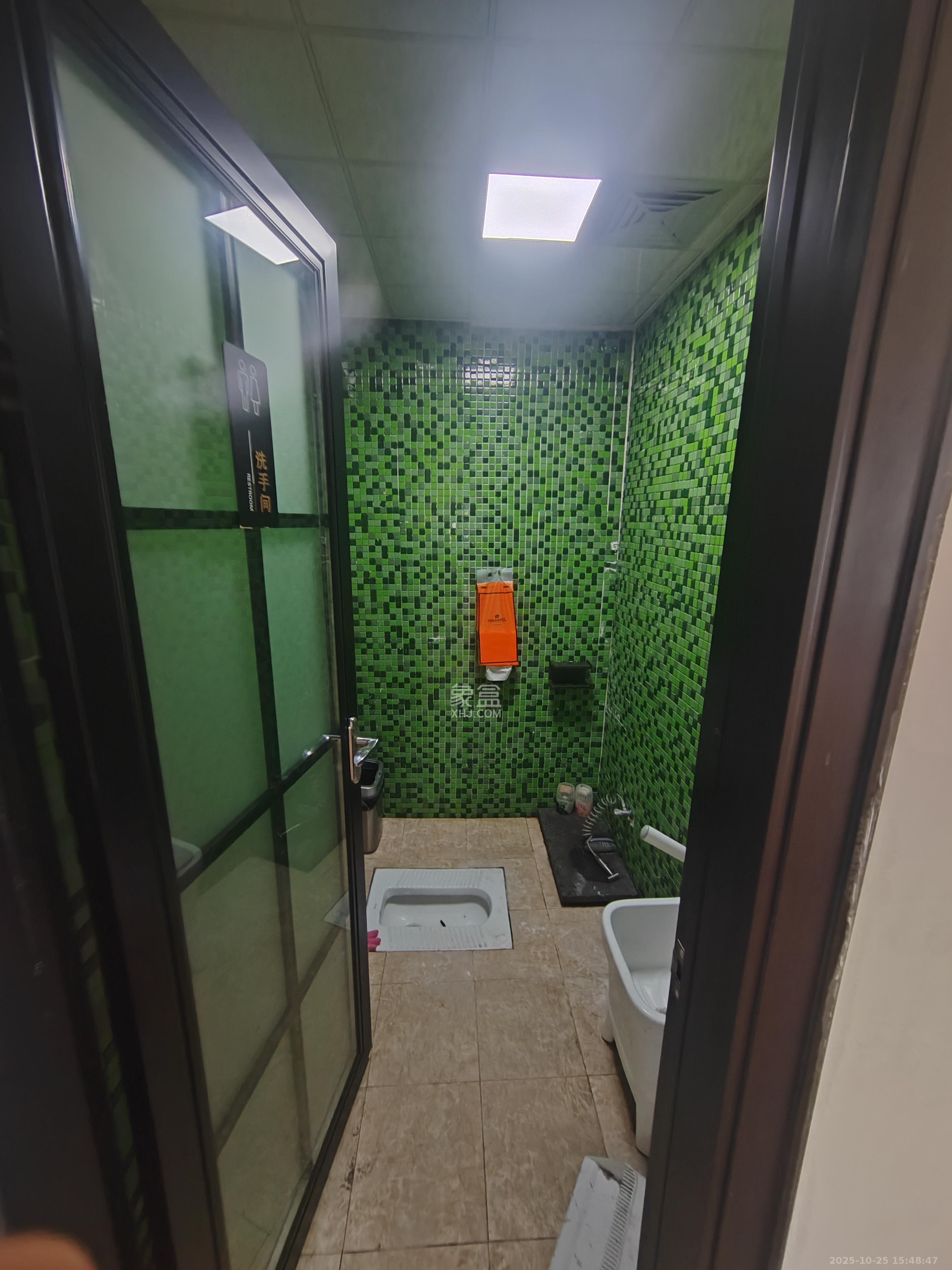 北辰三角洲B1E1区  3室1厅1卫    5300.0元/月 北辰三角洲B1E1区  3室1厅1卫    5300.0元/月室内图