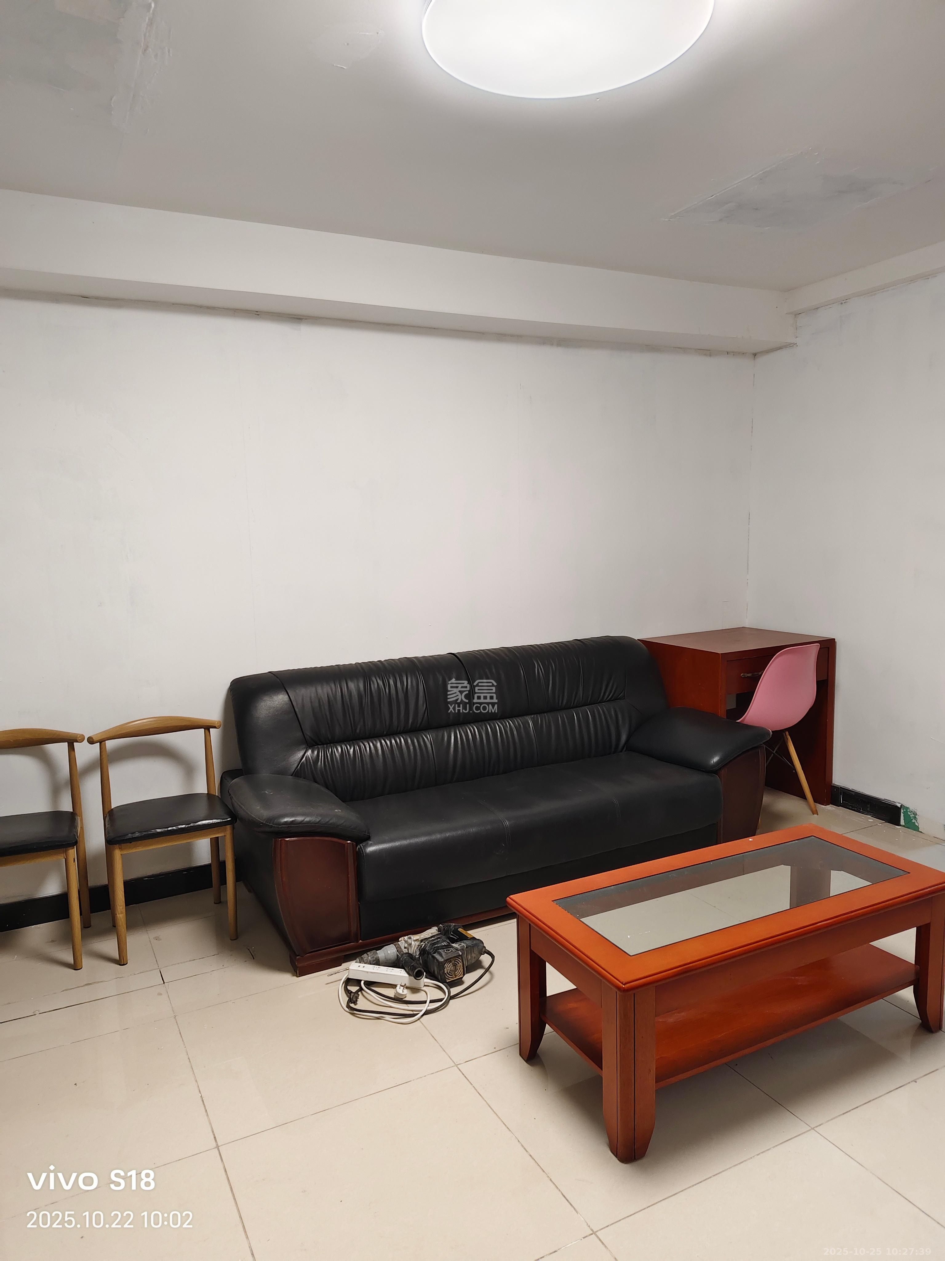 绿地公馆（绿地名邸）  1室1厅1卫    1400.0元/月