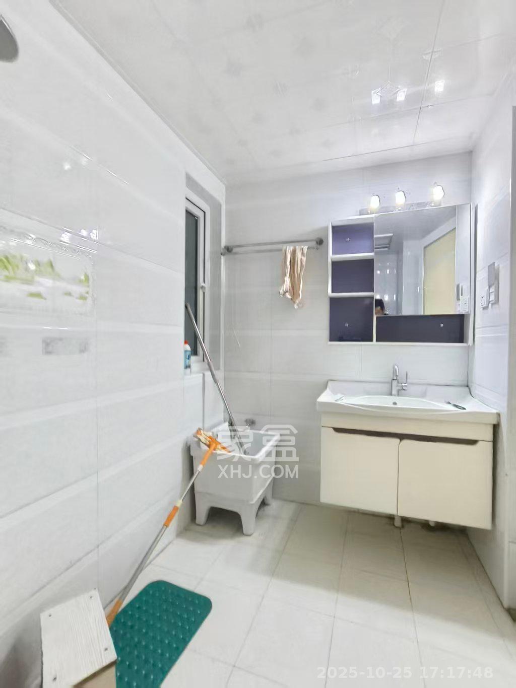 福泽园 2室2厅1卫 2300.0元/月 福泽园 2室2厅1卫 2300.0元/月室内图