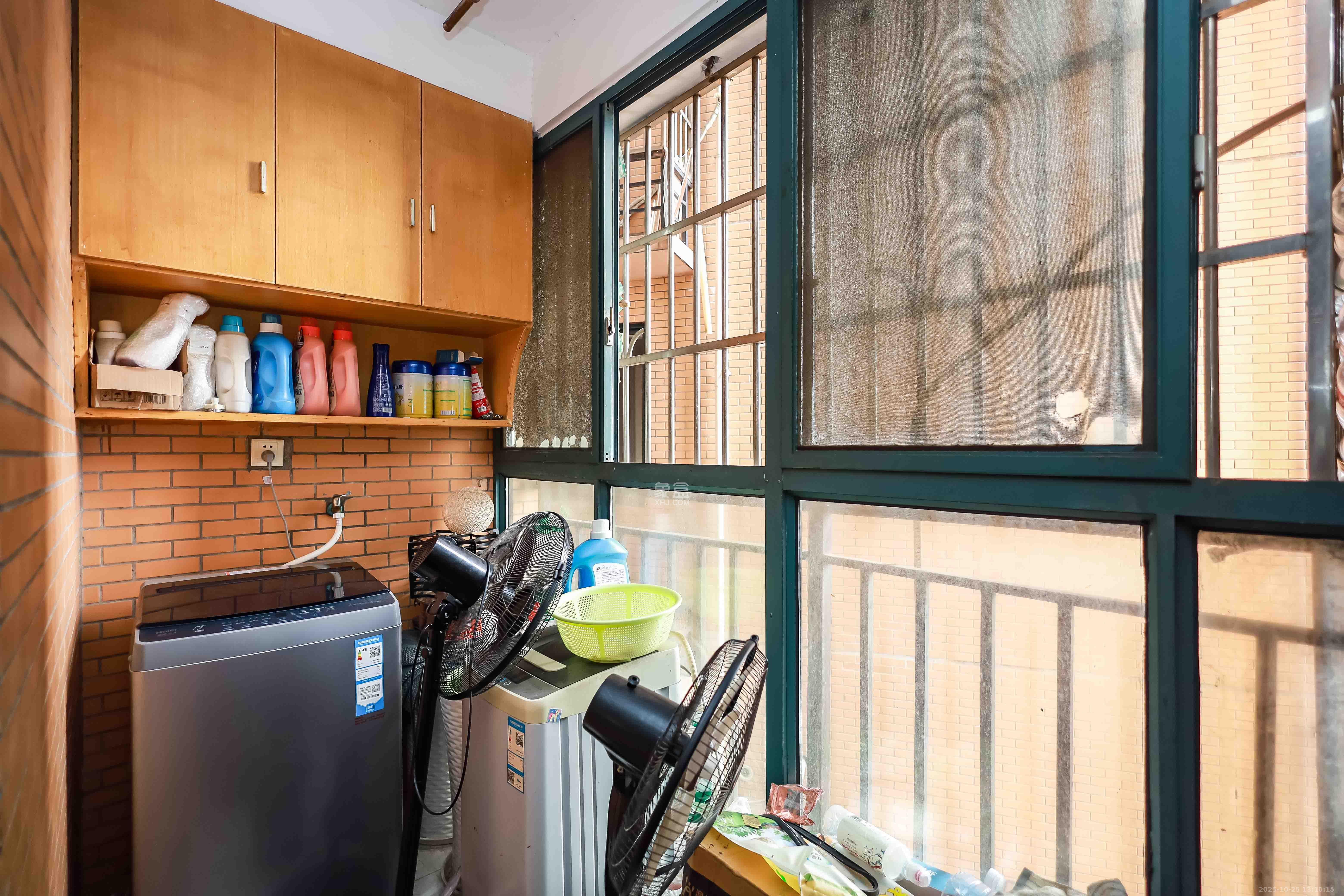 诚兴园  2室2厅1卫    65.0万阳台