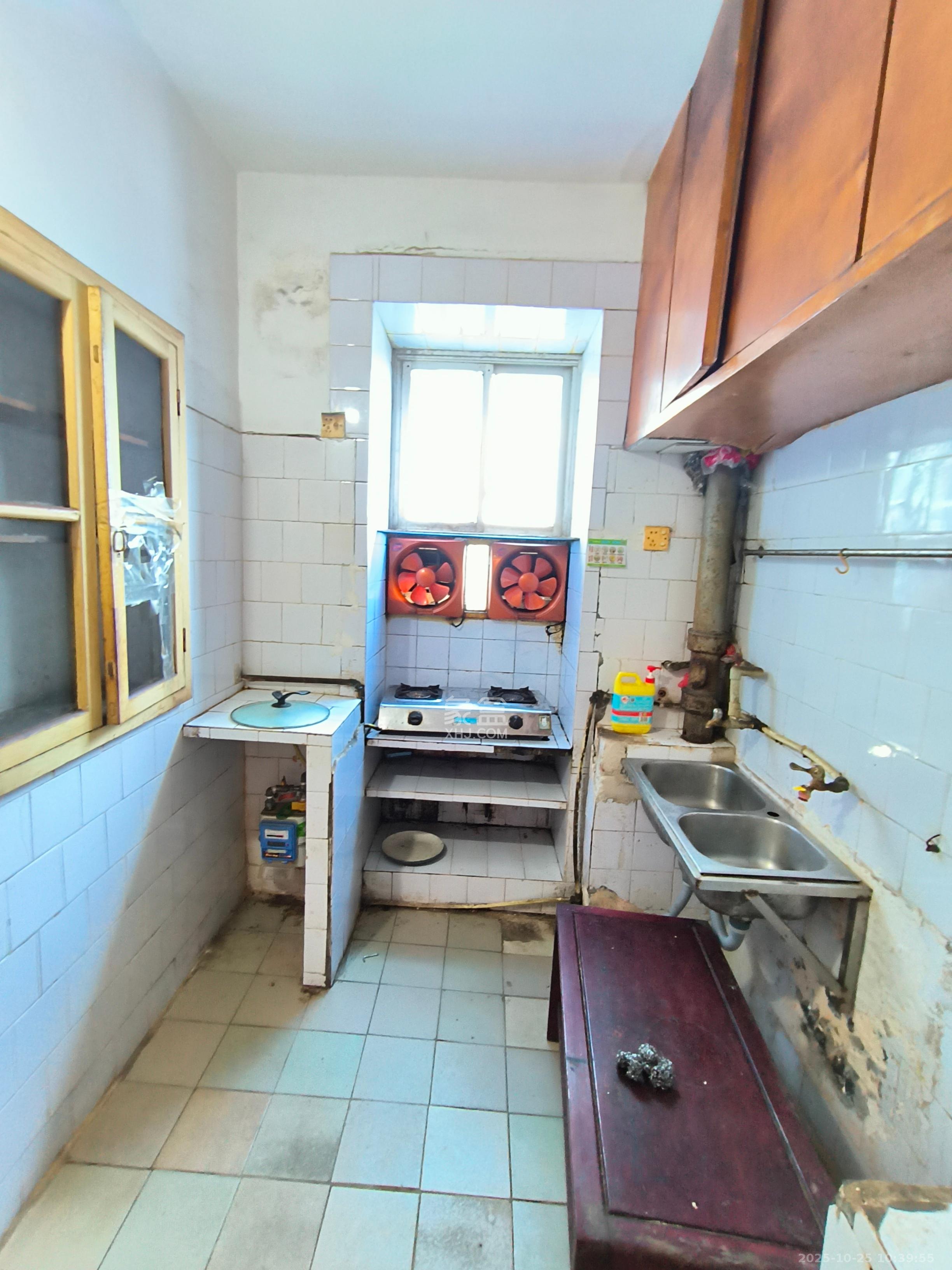 韭菜园  2室2厅1卫    1400.0元/月室内图