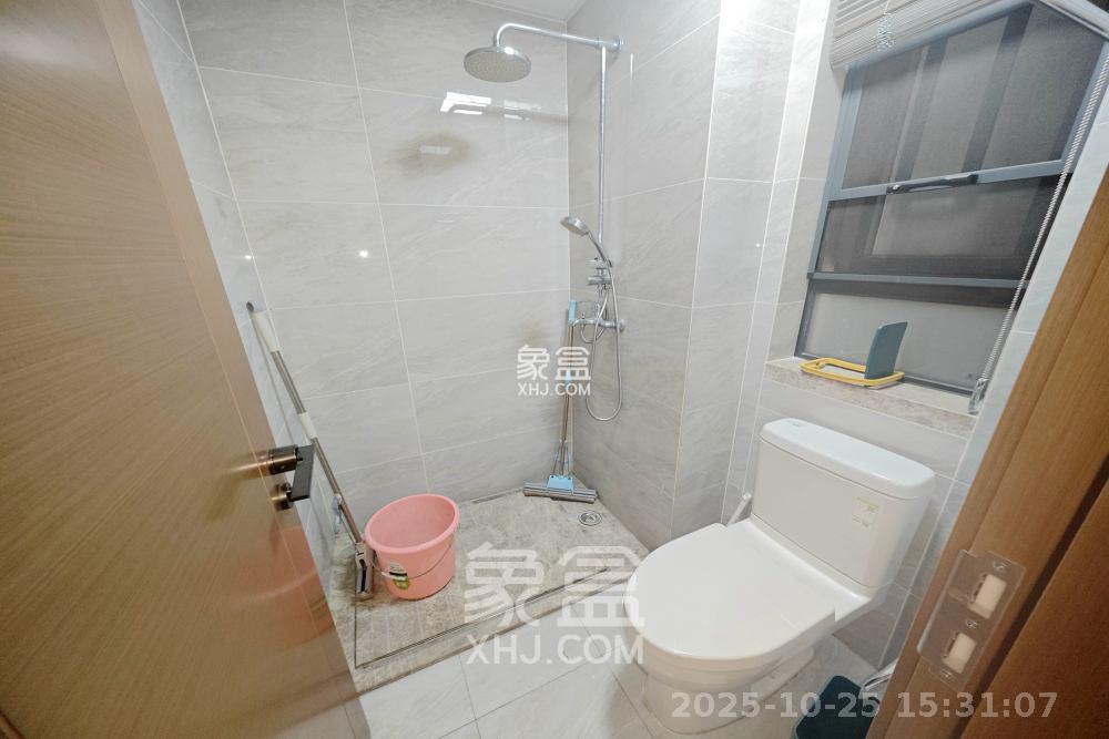 万科魅力之城天阔里  4室2厅2卫    4000.0元/月室内图