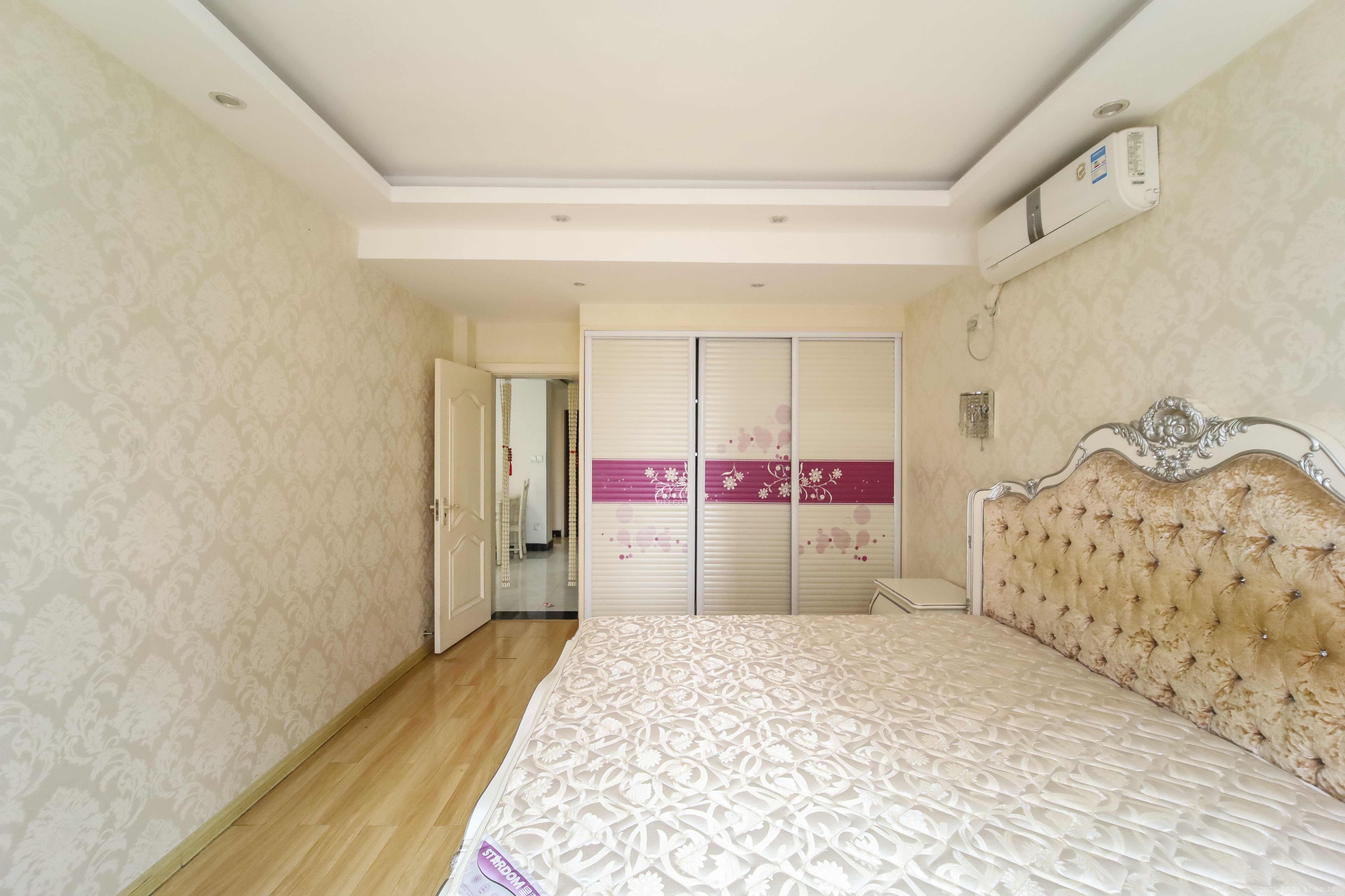 鑫科明珠  2室1厅1卫    87.8万 鑫科明珠  2室1厅1卫    87.8万卧室