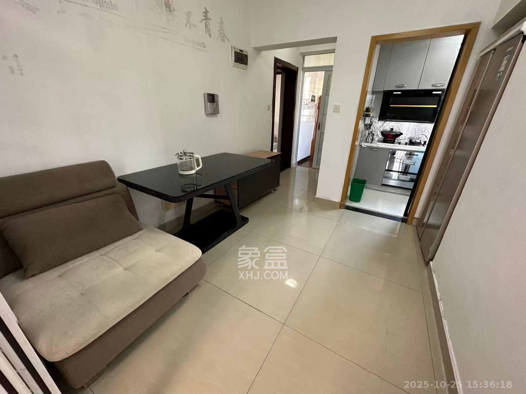 旭辉藏郡(藏郡、旭湘华府) 1室2厅1卫 2300.0元/月 旭辉藏郡(藏郡、旭湘华府) 1室2厅1卫 2300.0元/月室内图