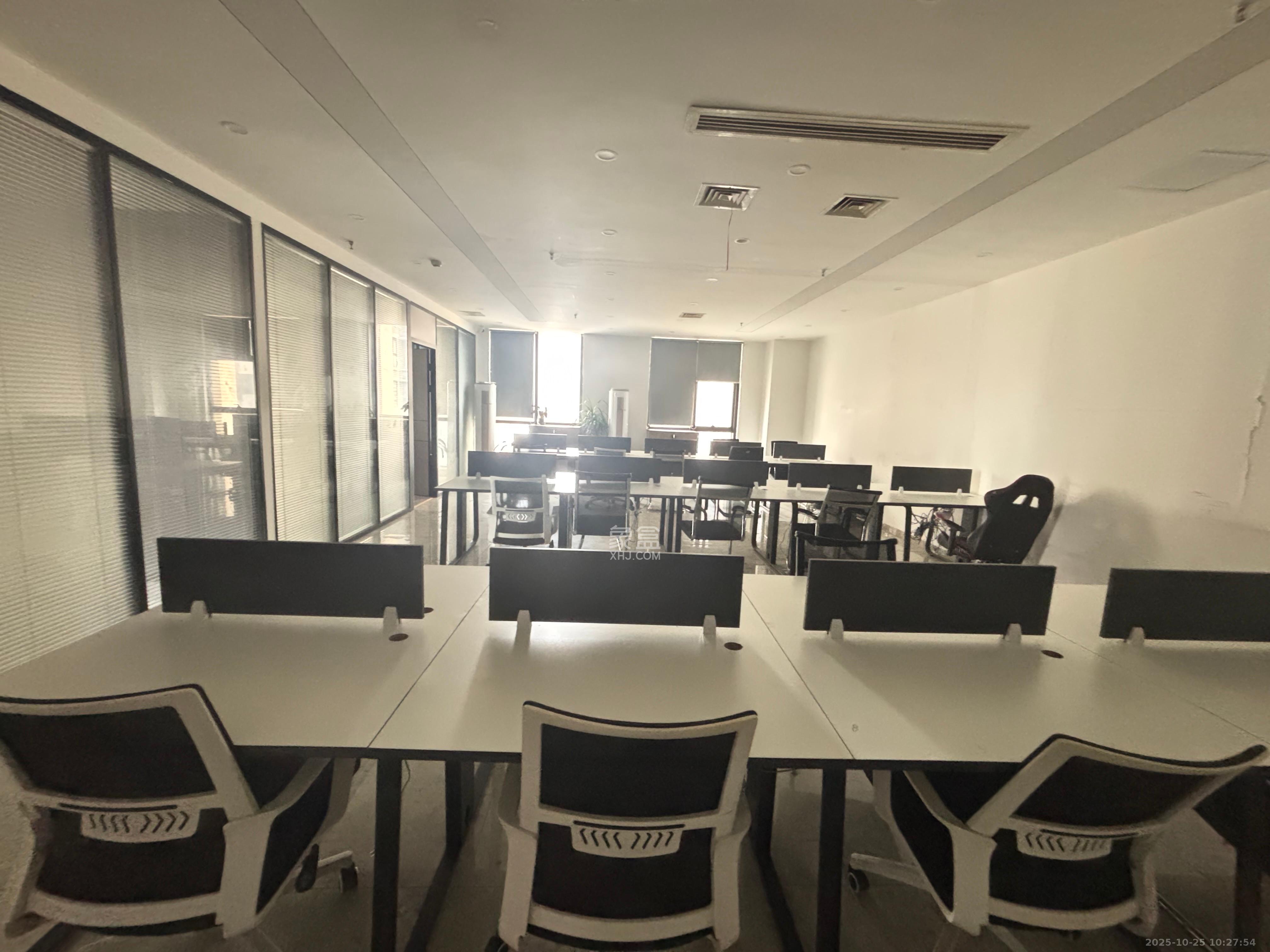 金科时代中心   286.78㎡      6800.0元/月室内图