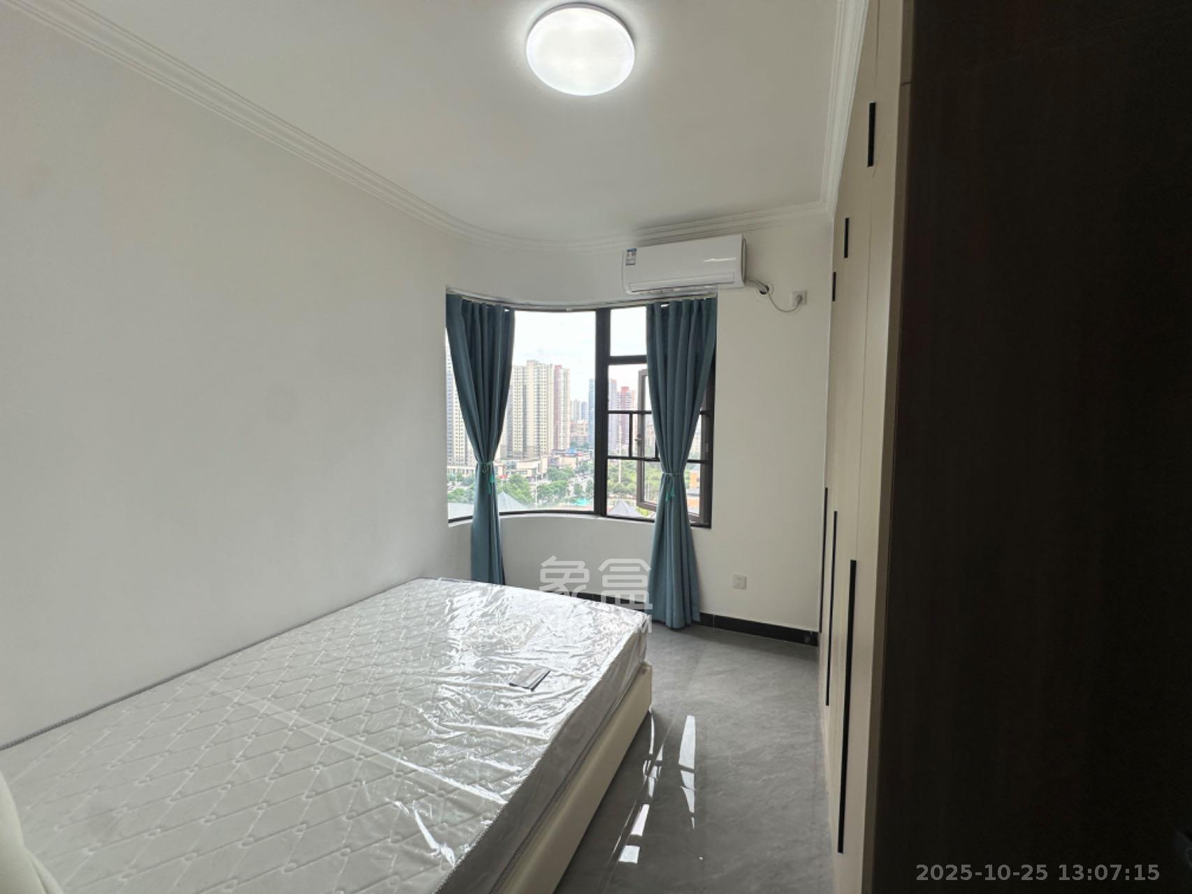 嘉雨东苑  1室1厅1卫    2000.0元/月 嘉雨东苑  1室1厅1卫    2000.0元/月室内图