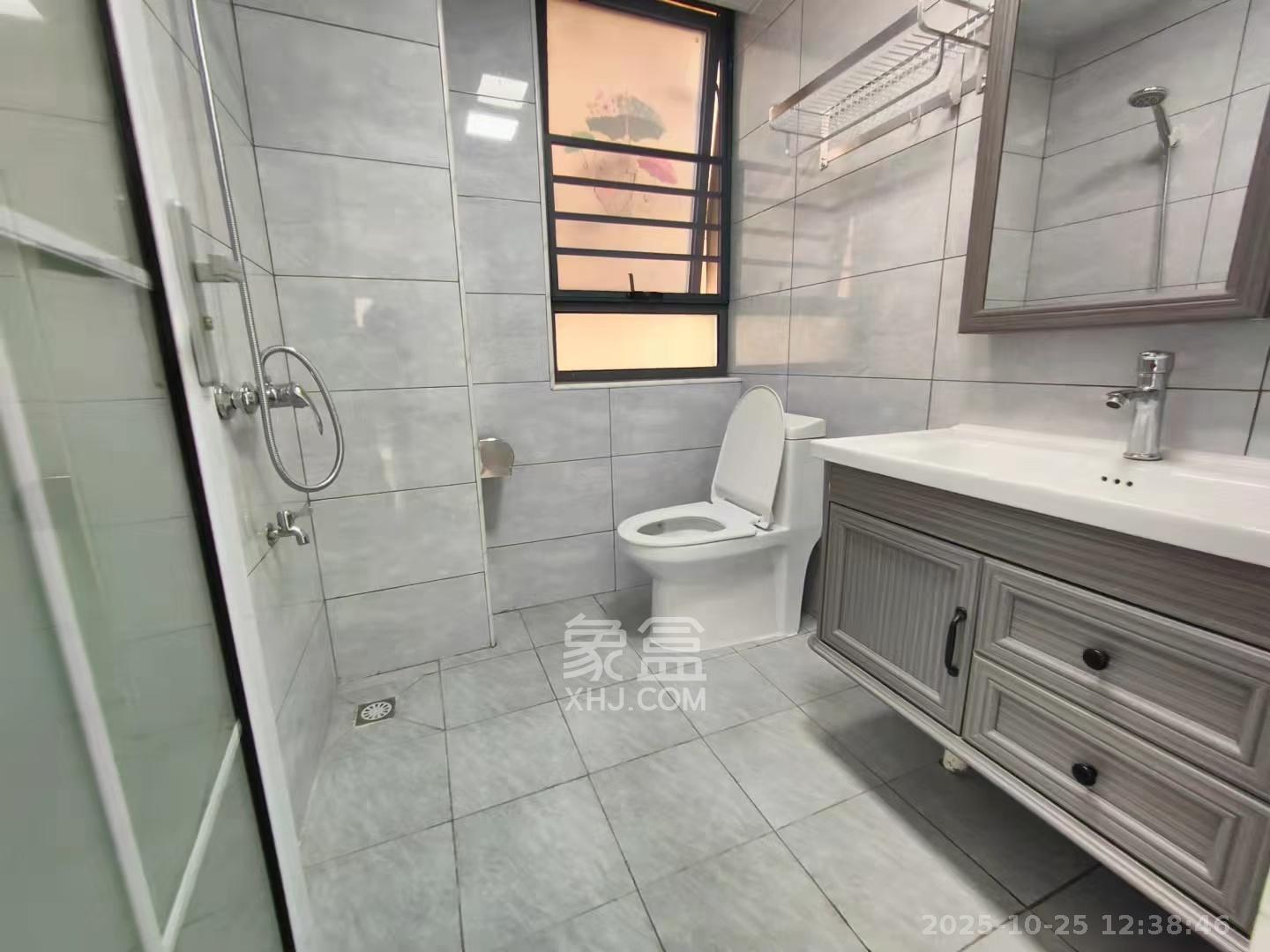 五江书香苑  3室2厅2卫    3300.0元/月室内图