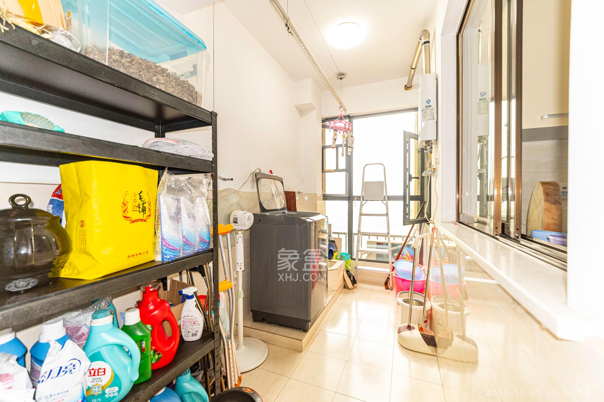 悦湖山  4室2厅2卫    85.0万其他