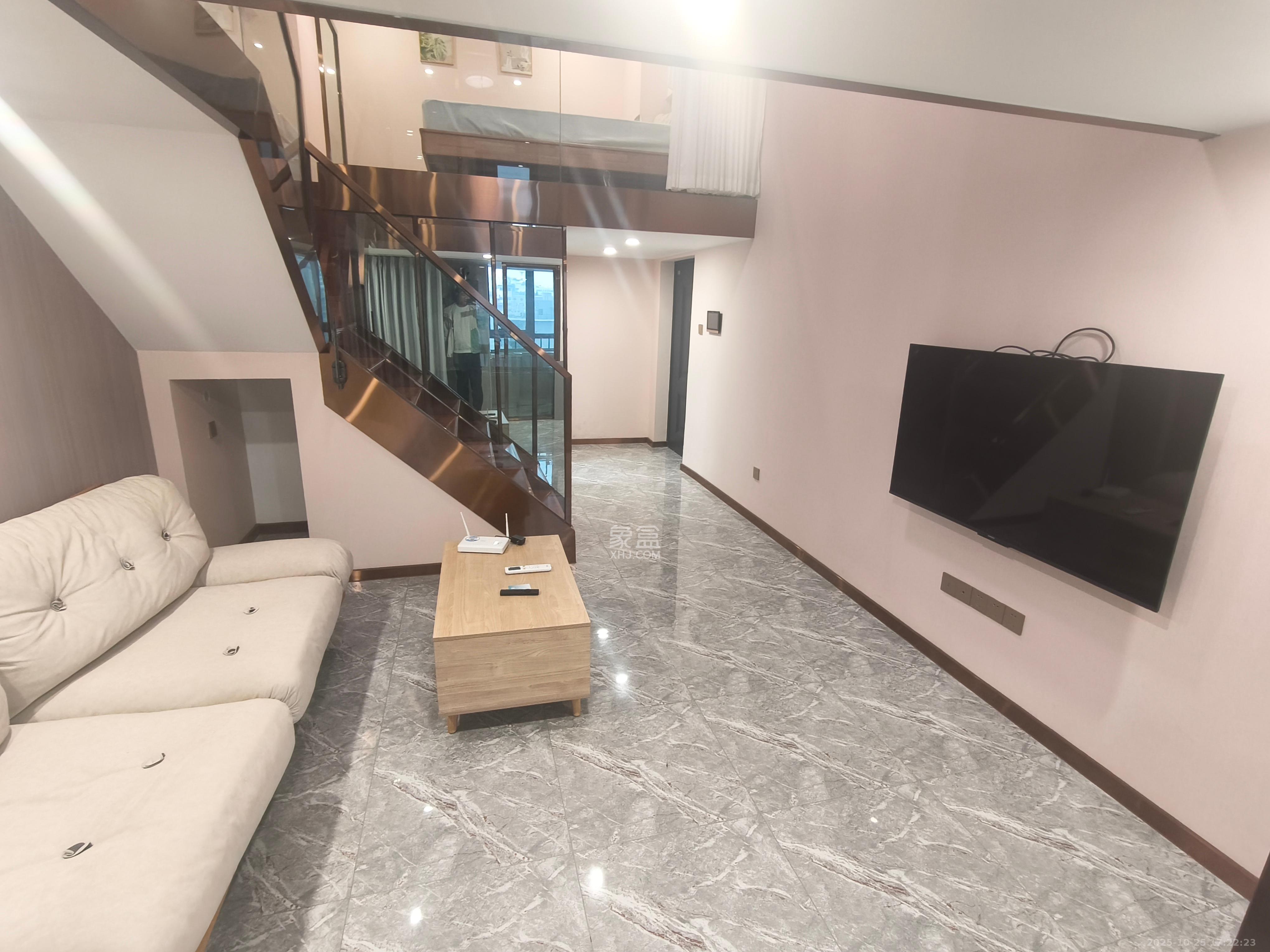 富兴时代御城 1室0厅0卫 2500.0元/月 富兴时代御城 1室0厅0卫 2500.0元/月室内图