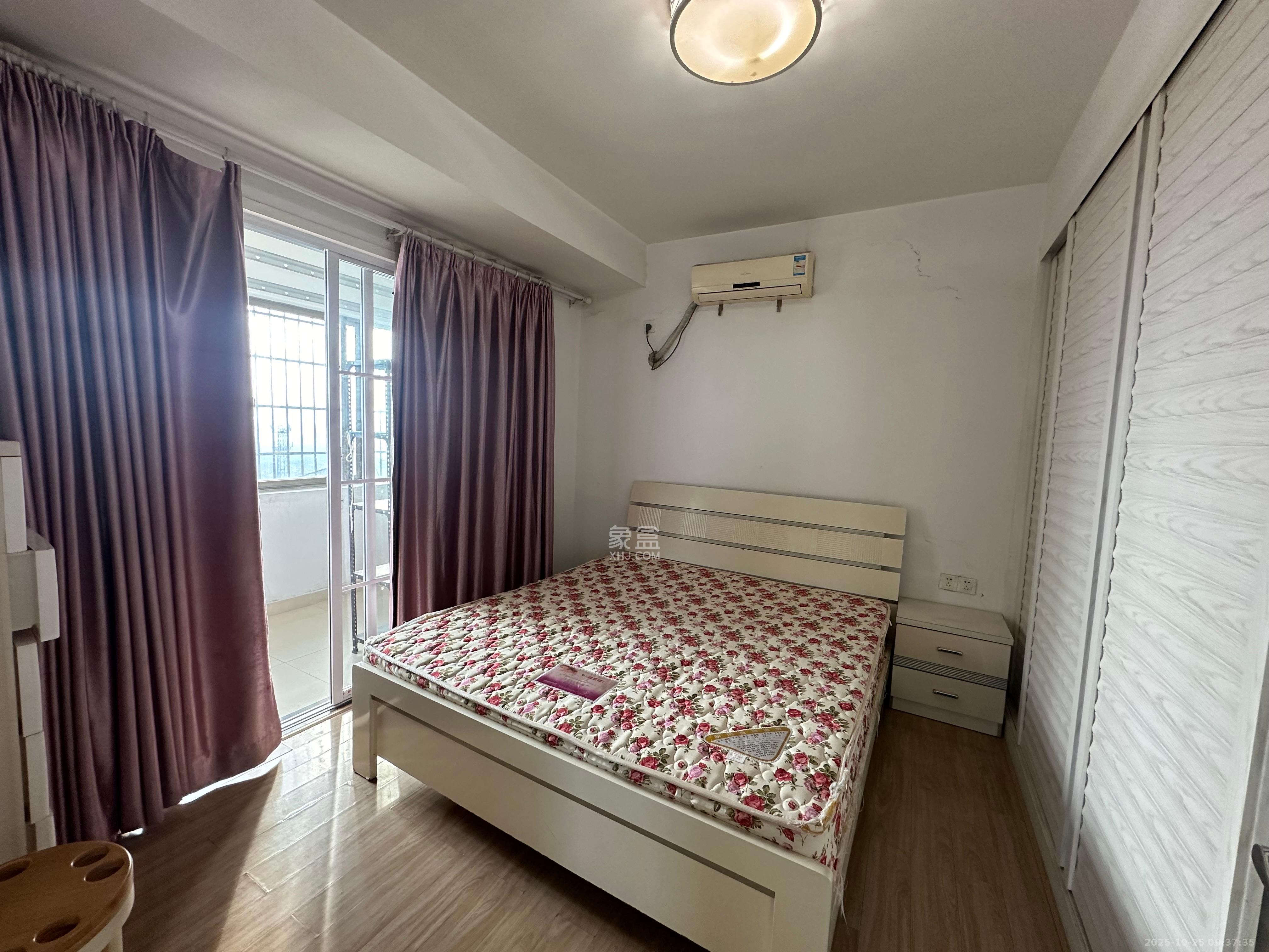 香颂国际  2室1厅1卫    1800.0元/月 香颂国际  2室1厅1卫    1800.0元/月室内图