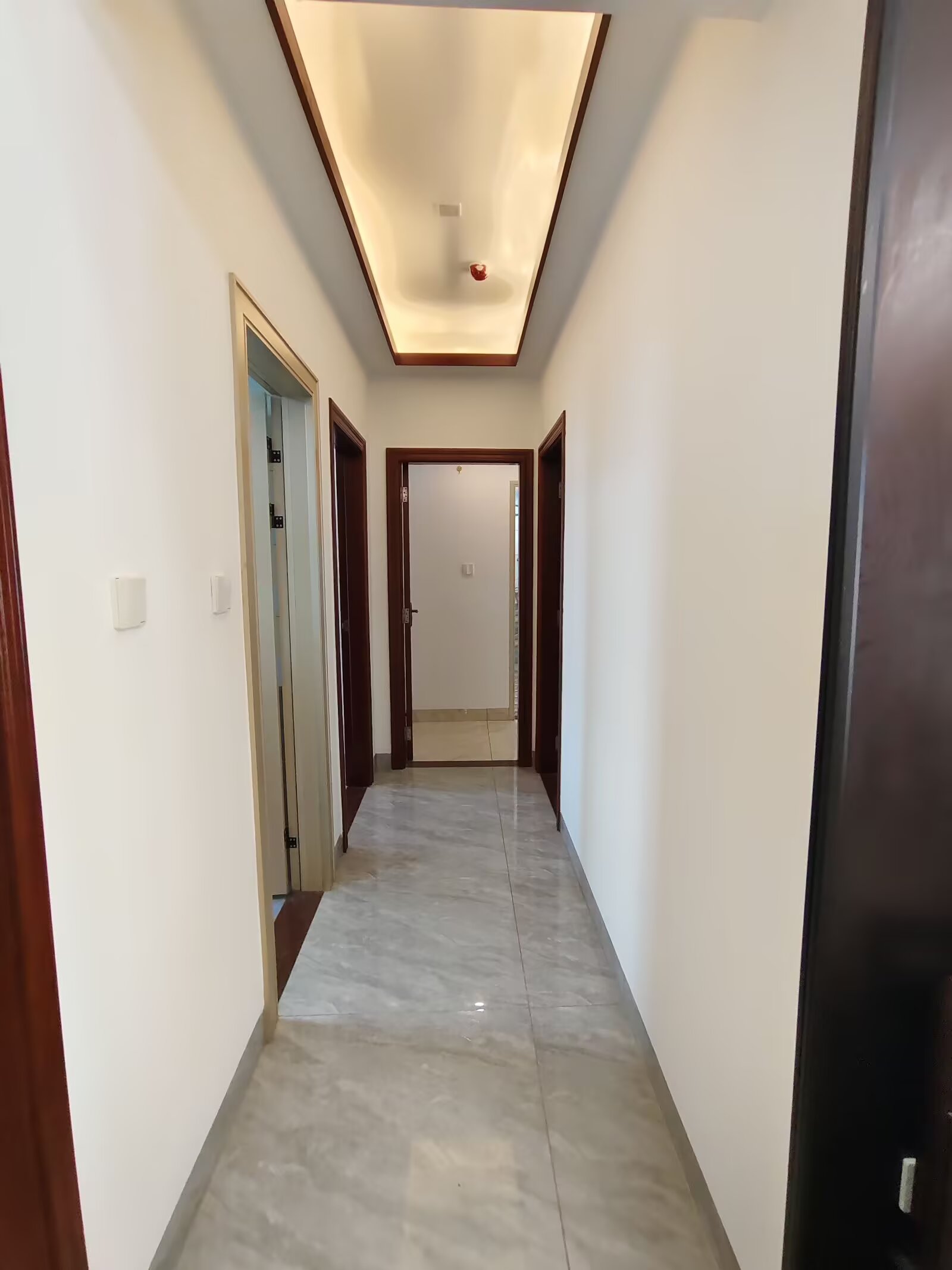 金城新天地  3室2厅2卫    210.0万 金城新天地  3室2厅2卫    210.0万客厅