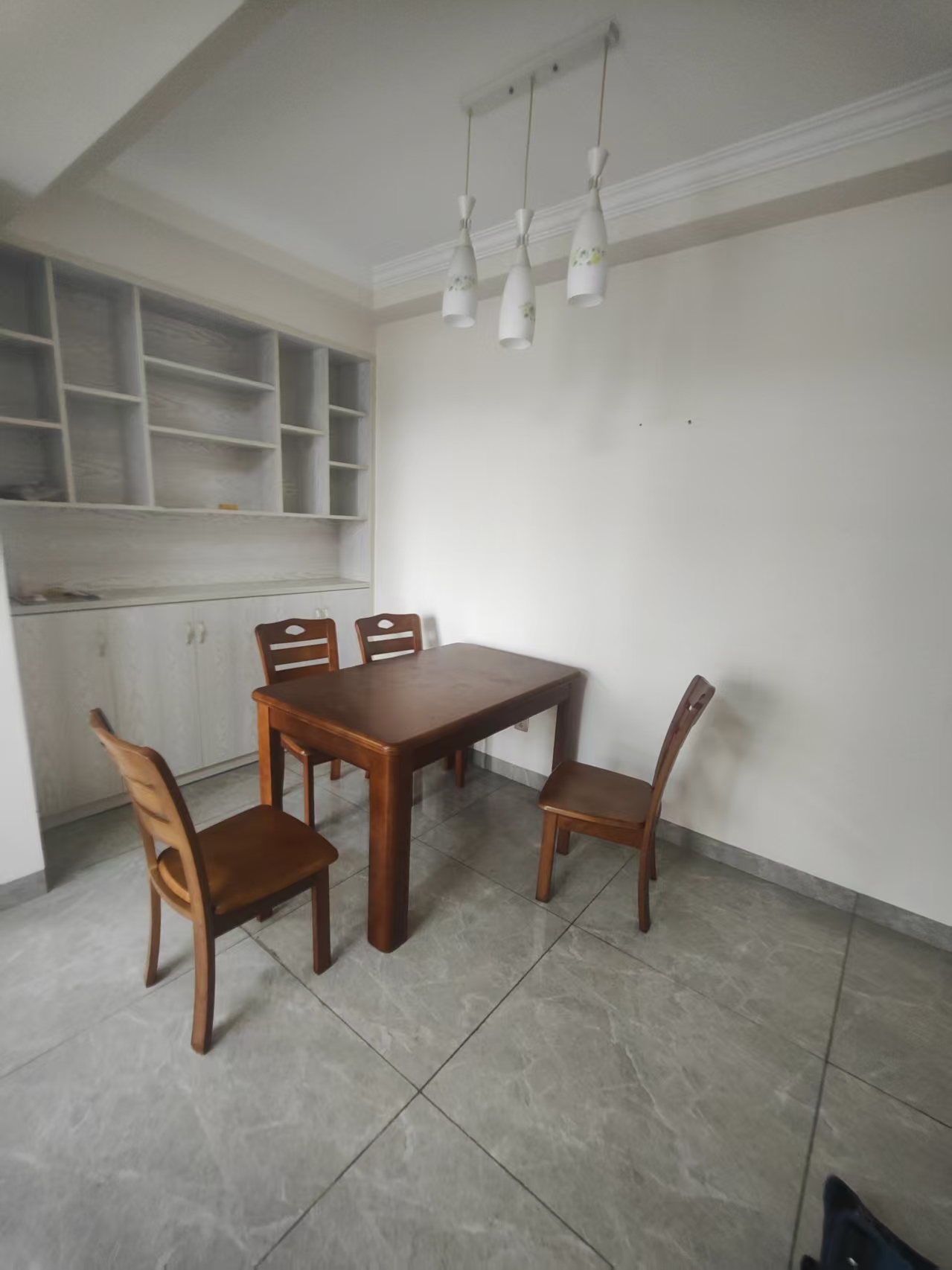 汇宇金城  2室2厅1卫    2100.0元/月室内图