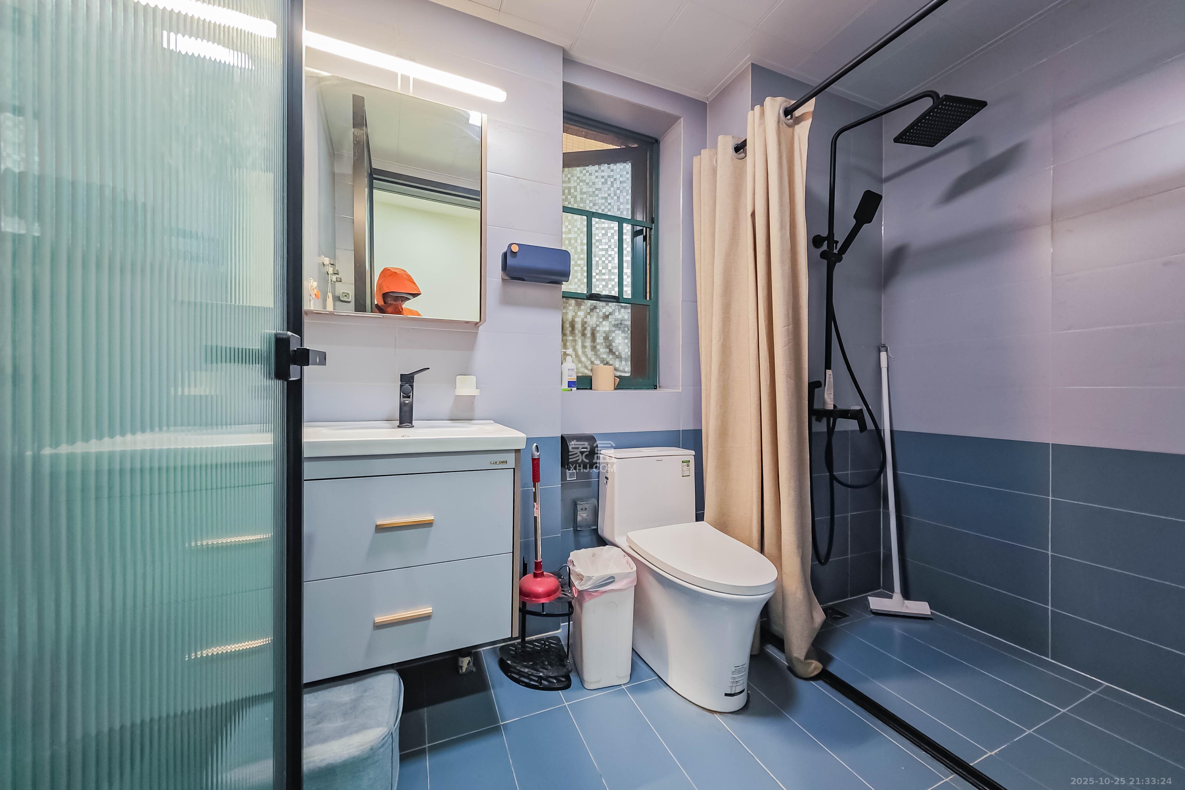 恒大绿洲  1室2厅0卫    82.0万 恒大绿洲  1室2厅0卫    82.0万卫生间