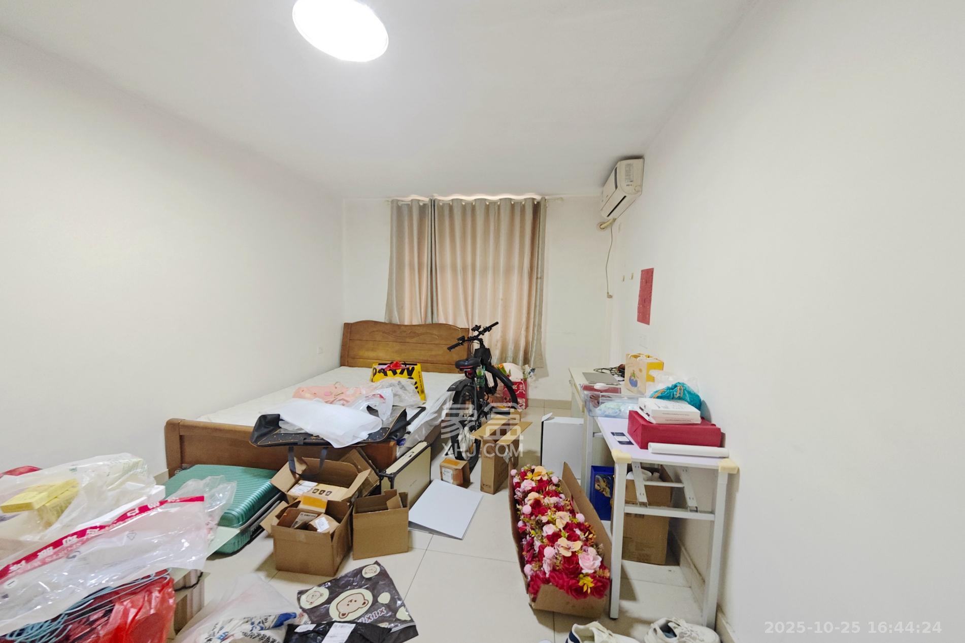 赤岗小区(一二三片)  3室1厅1卫    41.8万 赤岗小区(一二三片)  3室1厅1卫    41.8万卧室