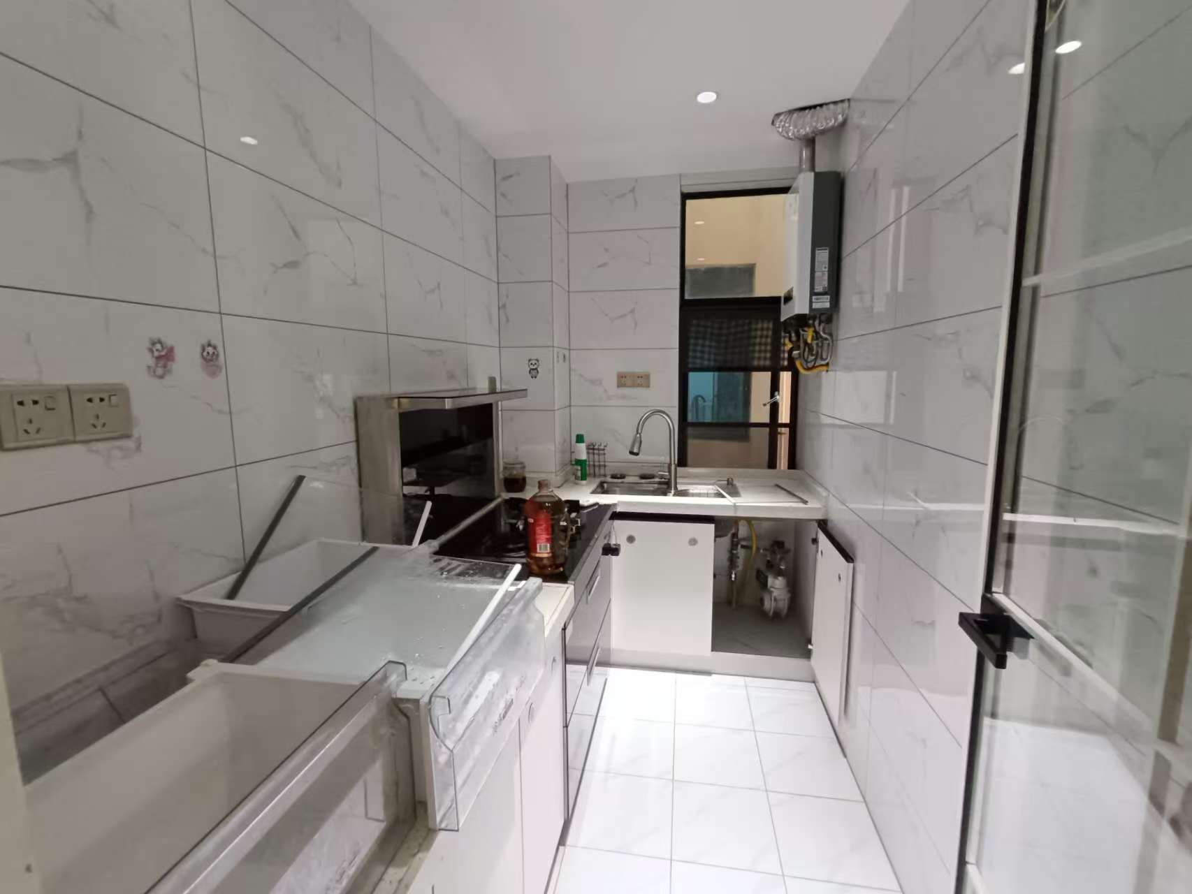 乾坤湖龙昆花园  1室1厅1卫    1900.0元/月室内图