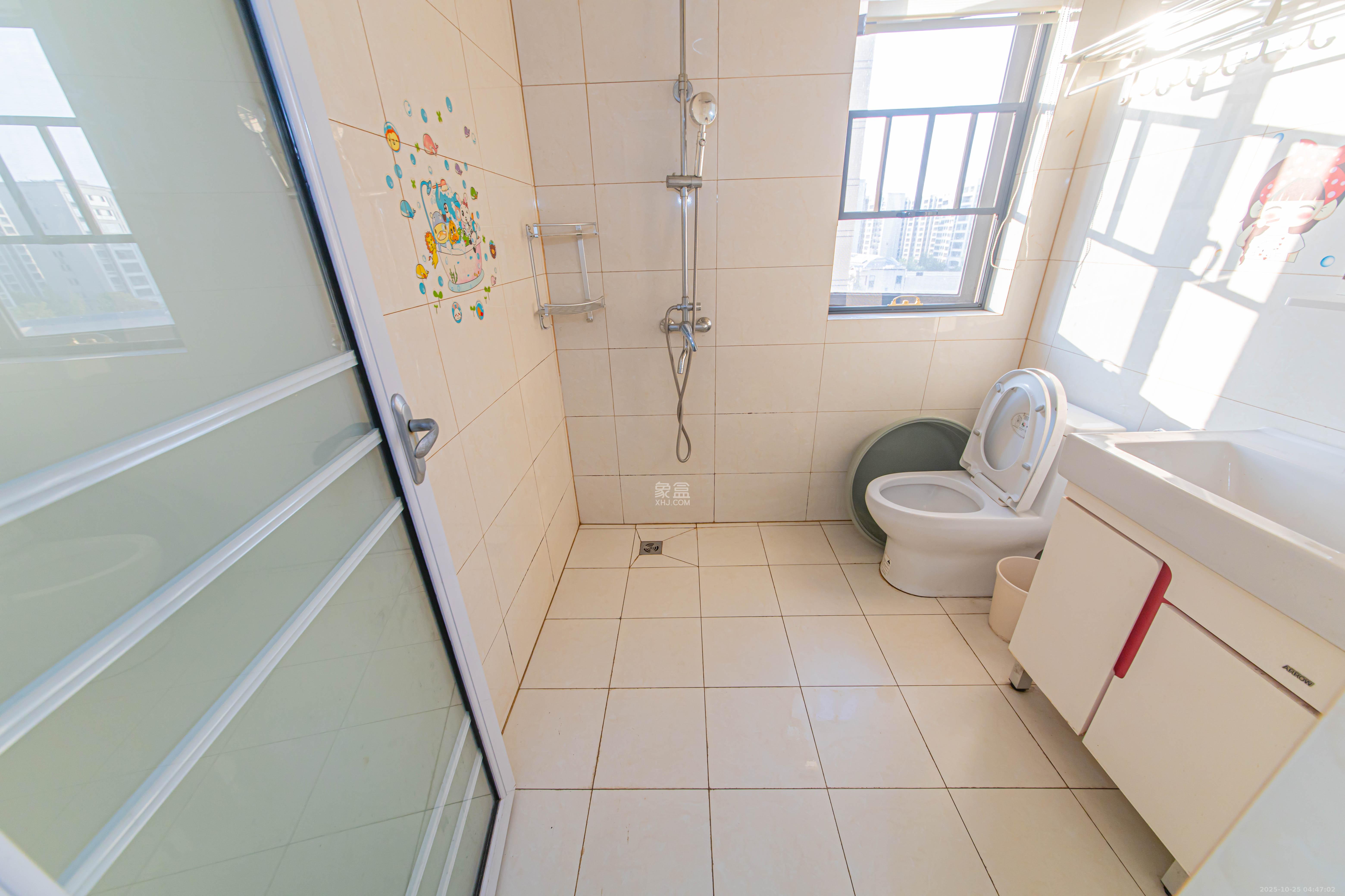 中建芙蓉嘉苑 4室2厅2卫 116.8万 中建芙蓉嘉苑 4室2厅2卫 116.8万卫生间