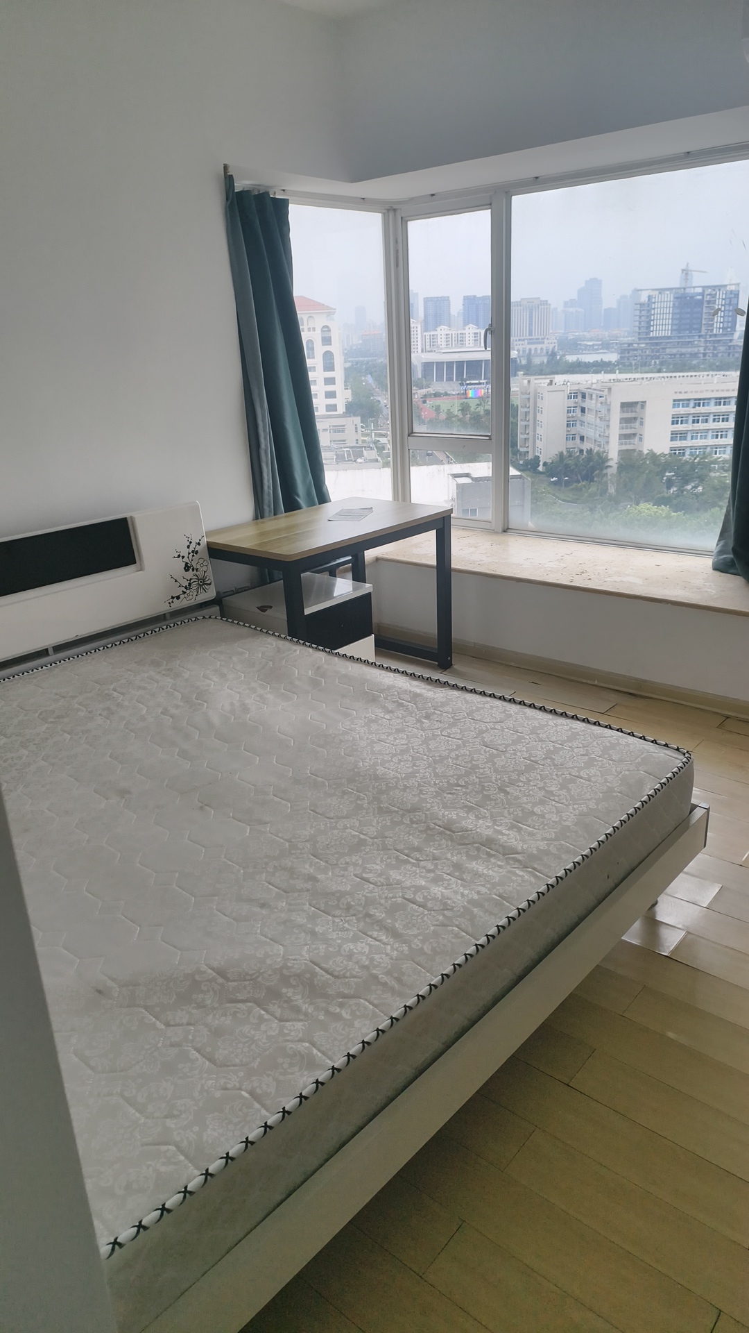 海悦国际  2室2厅1卫    2200.0元/月 海悦国际  2室2厅1卫    2200.0元/月室内图