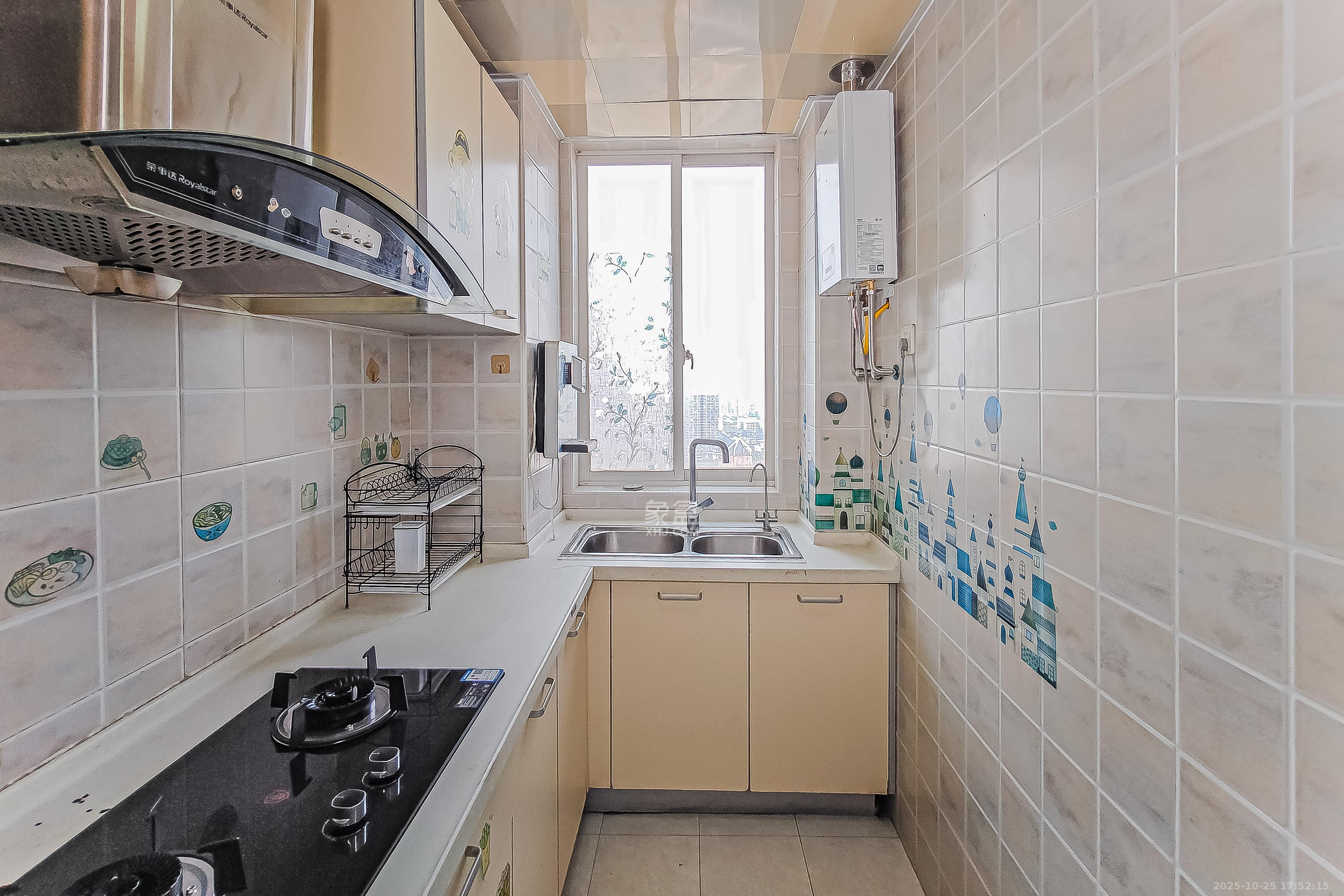 银轩铭誉（四海怡家）  2室1厅1卫    65.0万厨房