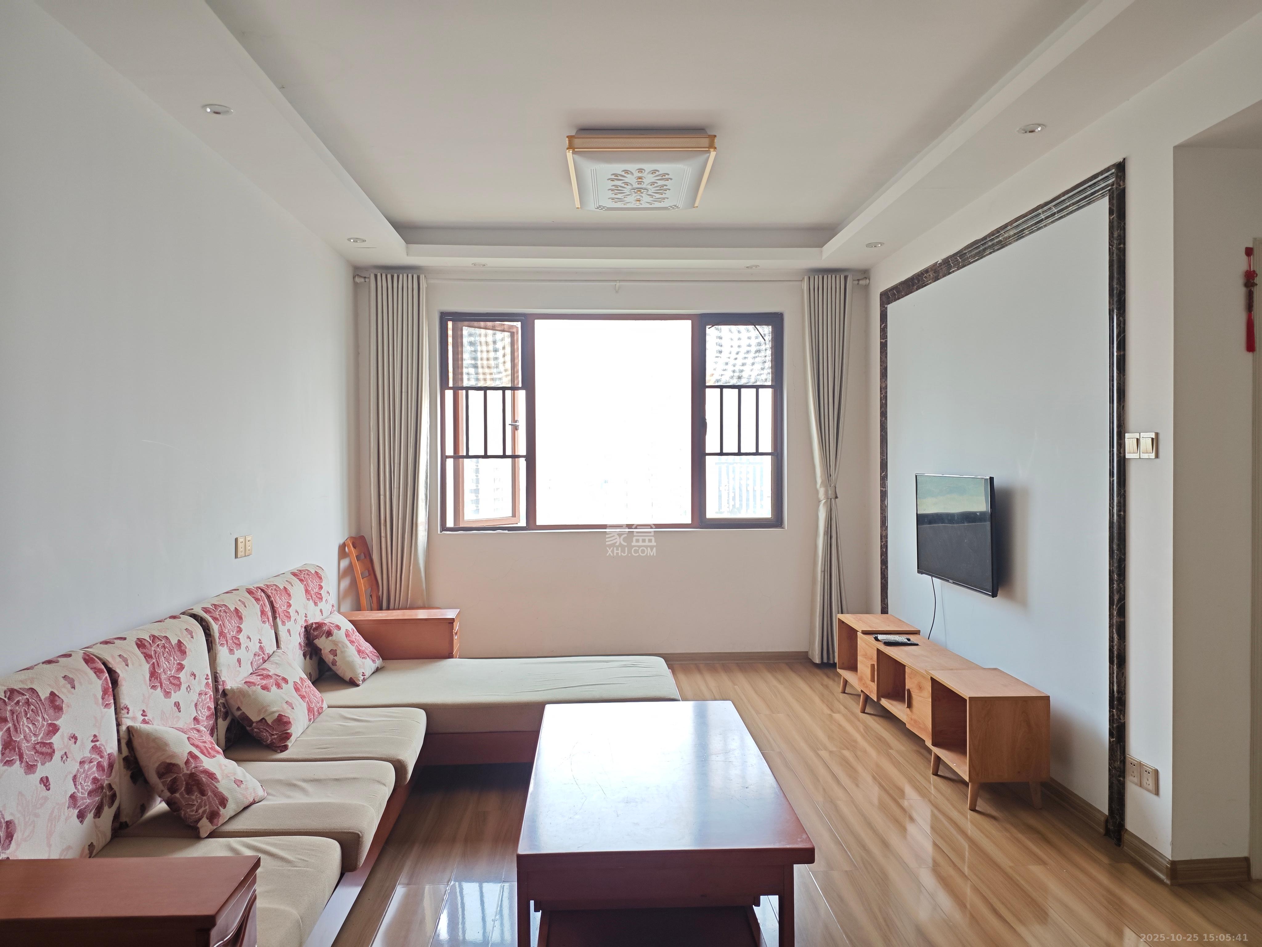 万里时代  2室2厅1卫    2500.0元/月 万里时代  2室2厅1卫    2500.0元/月室内图