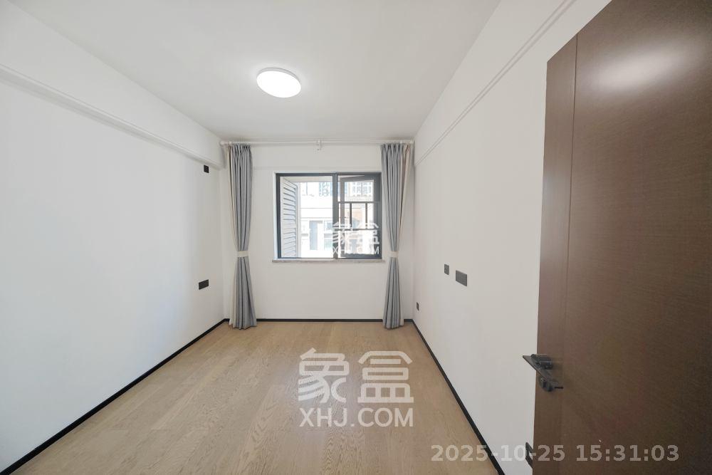 万科魅力之城天阔里 4室2厅2卫 4000.0元/月 万科魅力之城天阔里 4室2厅2卫 4000.0元/月室内图