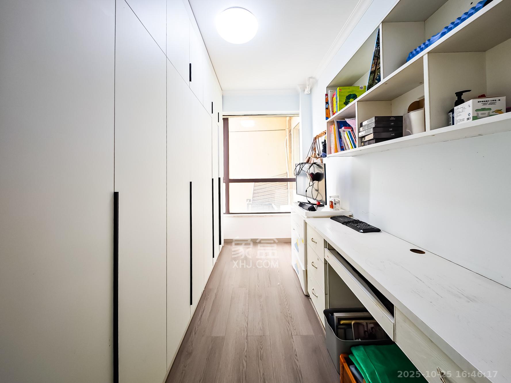 山语城三期  3室2厅1卫    69.0万卧室