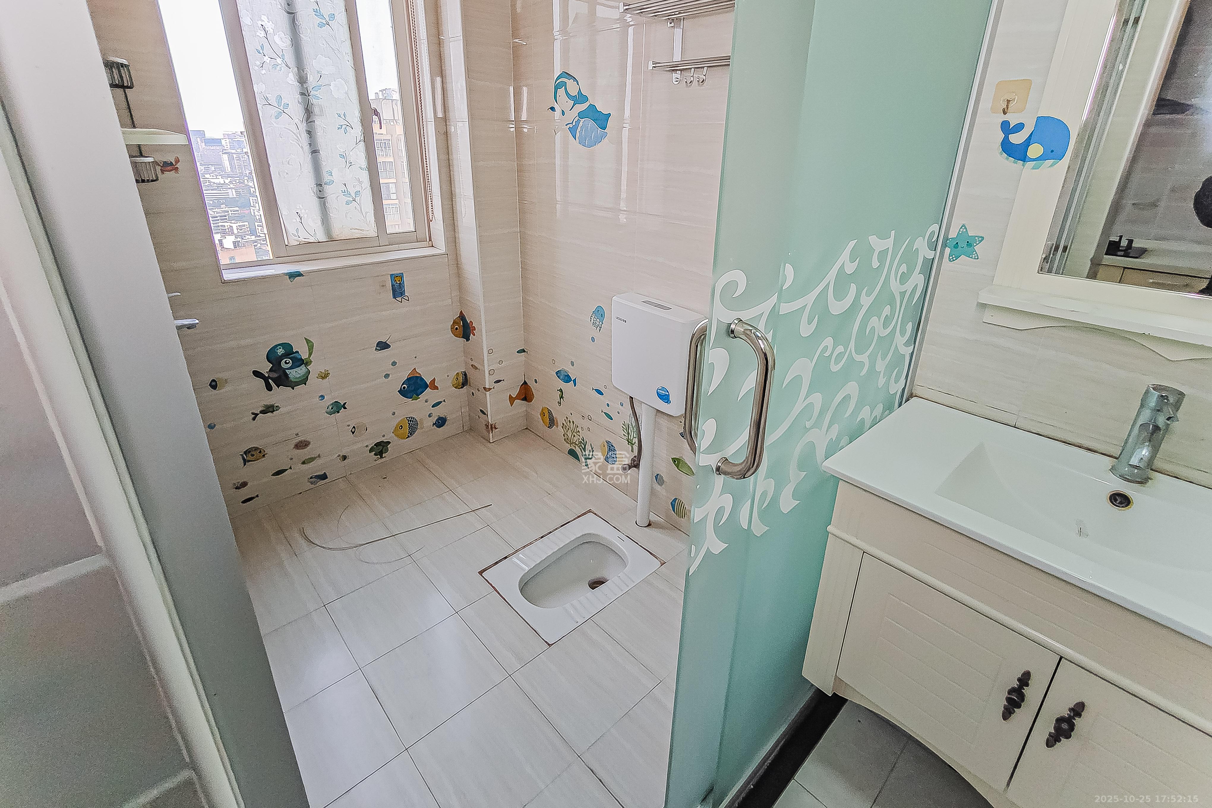 银轩铭誉（四海怡家）  2室1厅1卫    65.0万卫生间