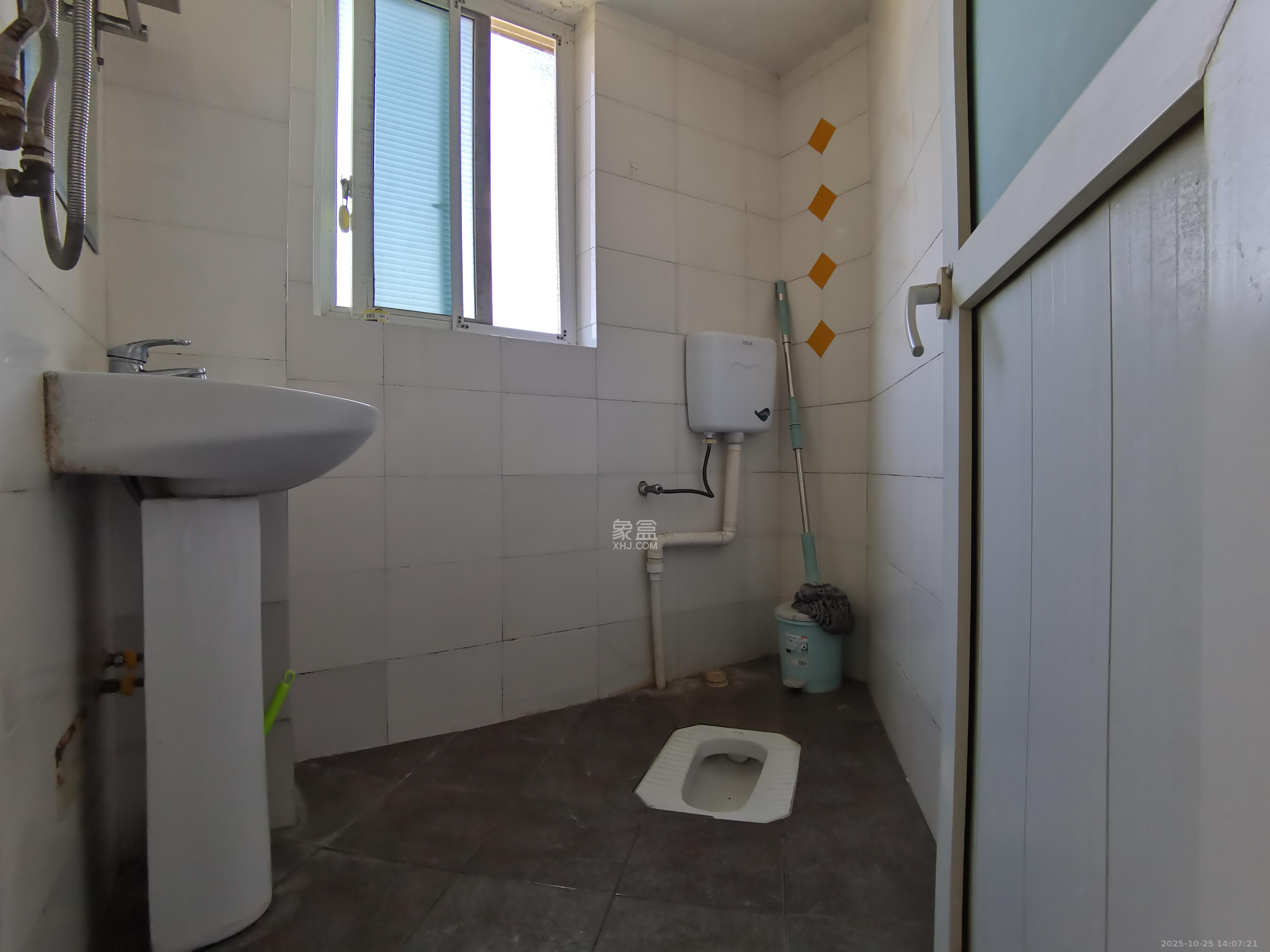 三重星都心  2室1厅1卫    1900.0元/月室内图