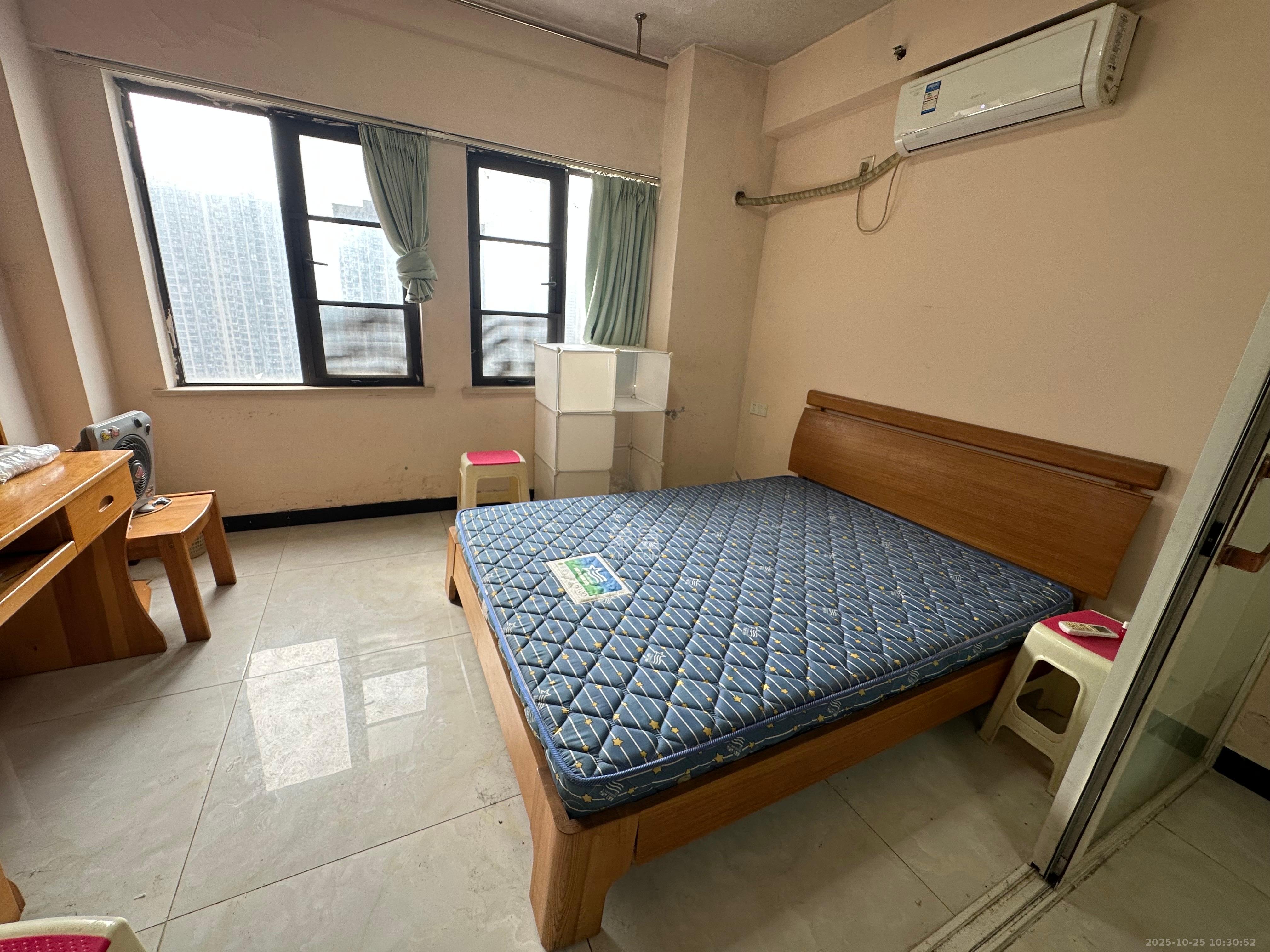 钰龙天下二期(钰龙佳园)  1室0厅1卫    1000.0元/月 钰龙天下二期(钰龙佳园)  1室0厅1卫    1000.0元/月室内图