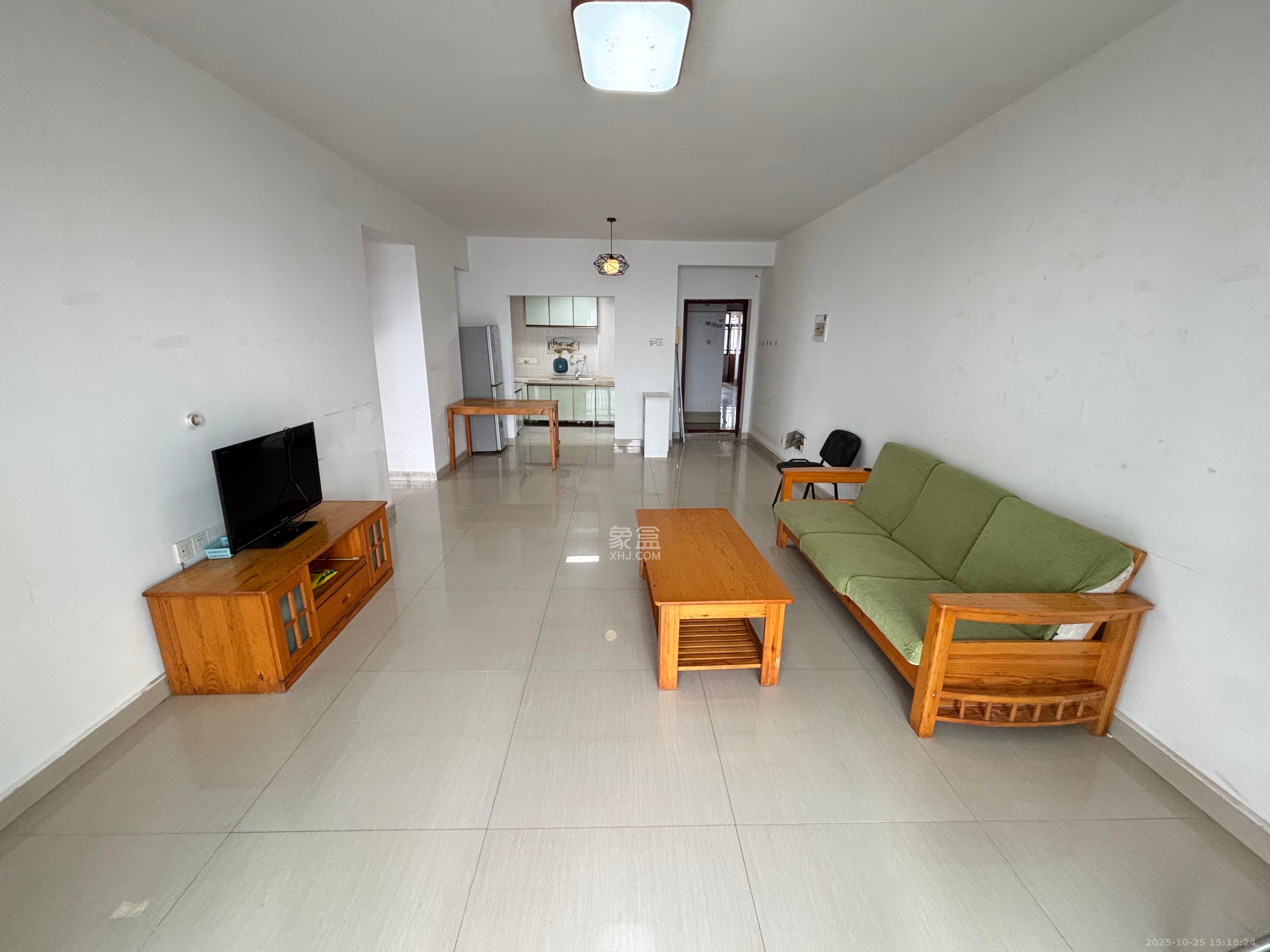 钱隆樽品(一、二、三期)  2室1厅1卫    2000.0元/月室内图