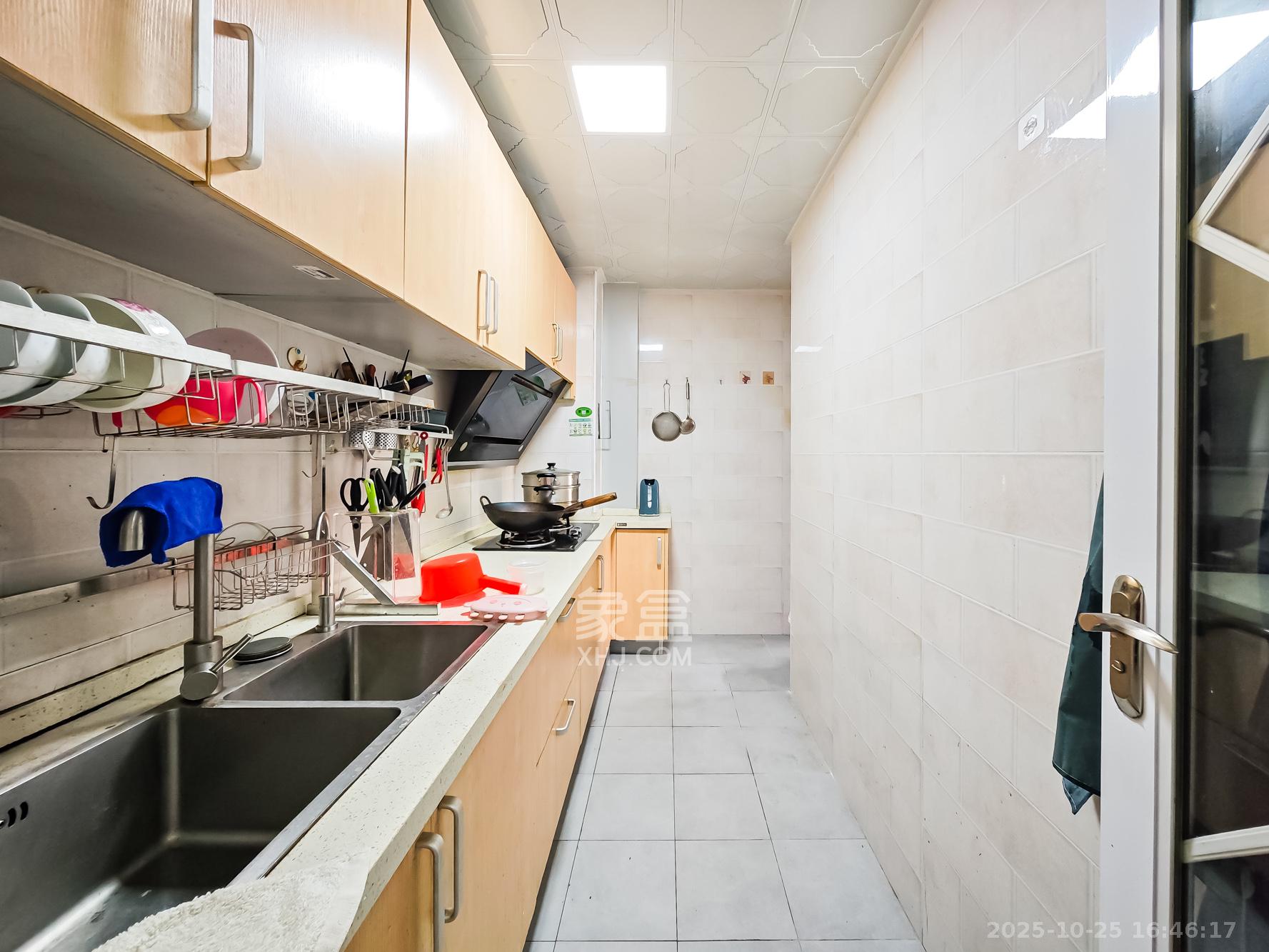 山语城三期 3室2厅1卫 69.0万 山语城三期 3室2厅1卫 69.0万厨房