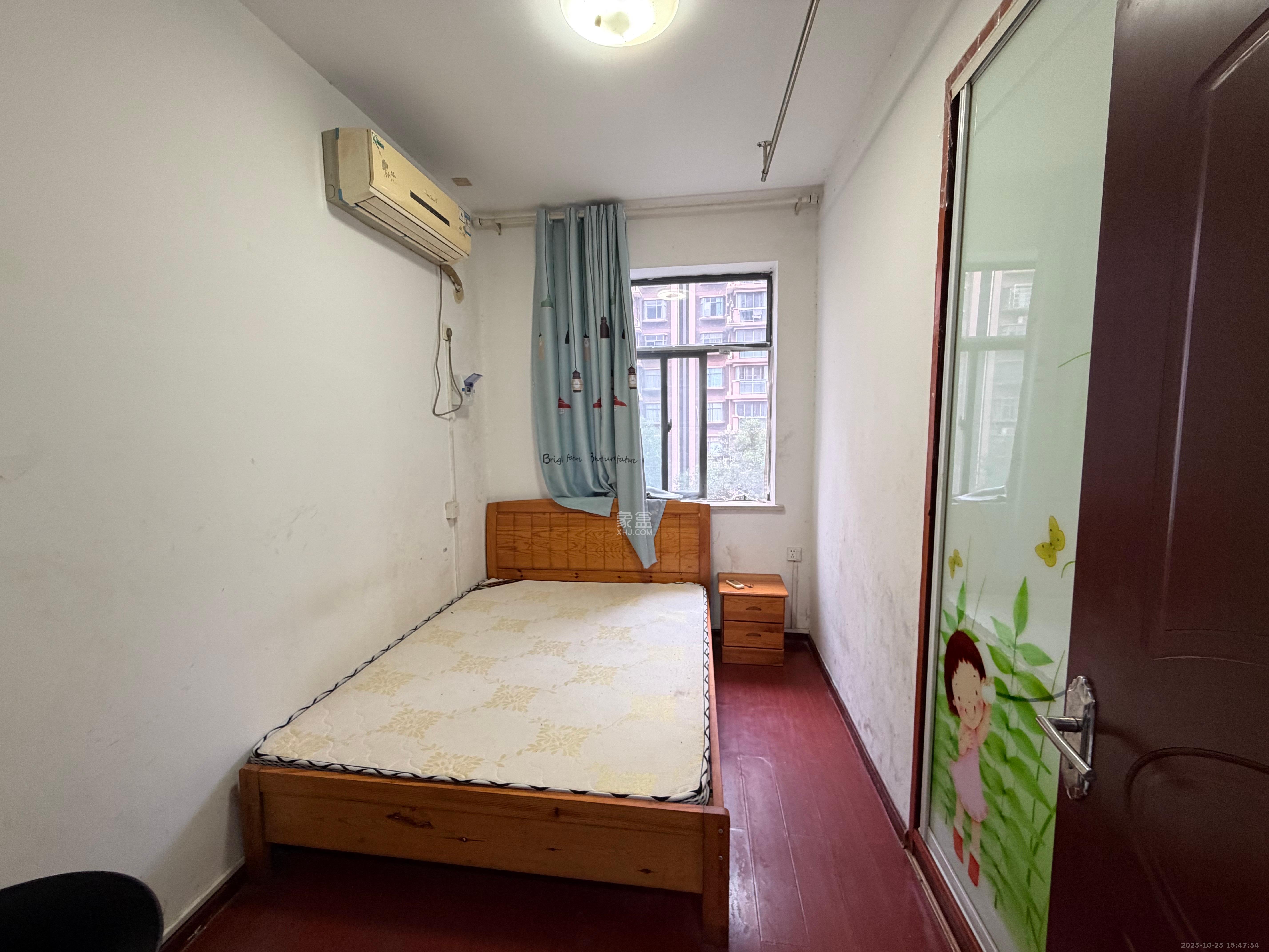 恒盛世家 5室1厅2卫 2200.0元/月 恒盛世家 5室1厅2卫 2200.0元/月室内图