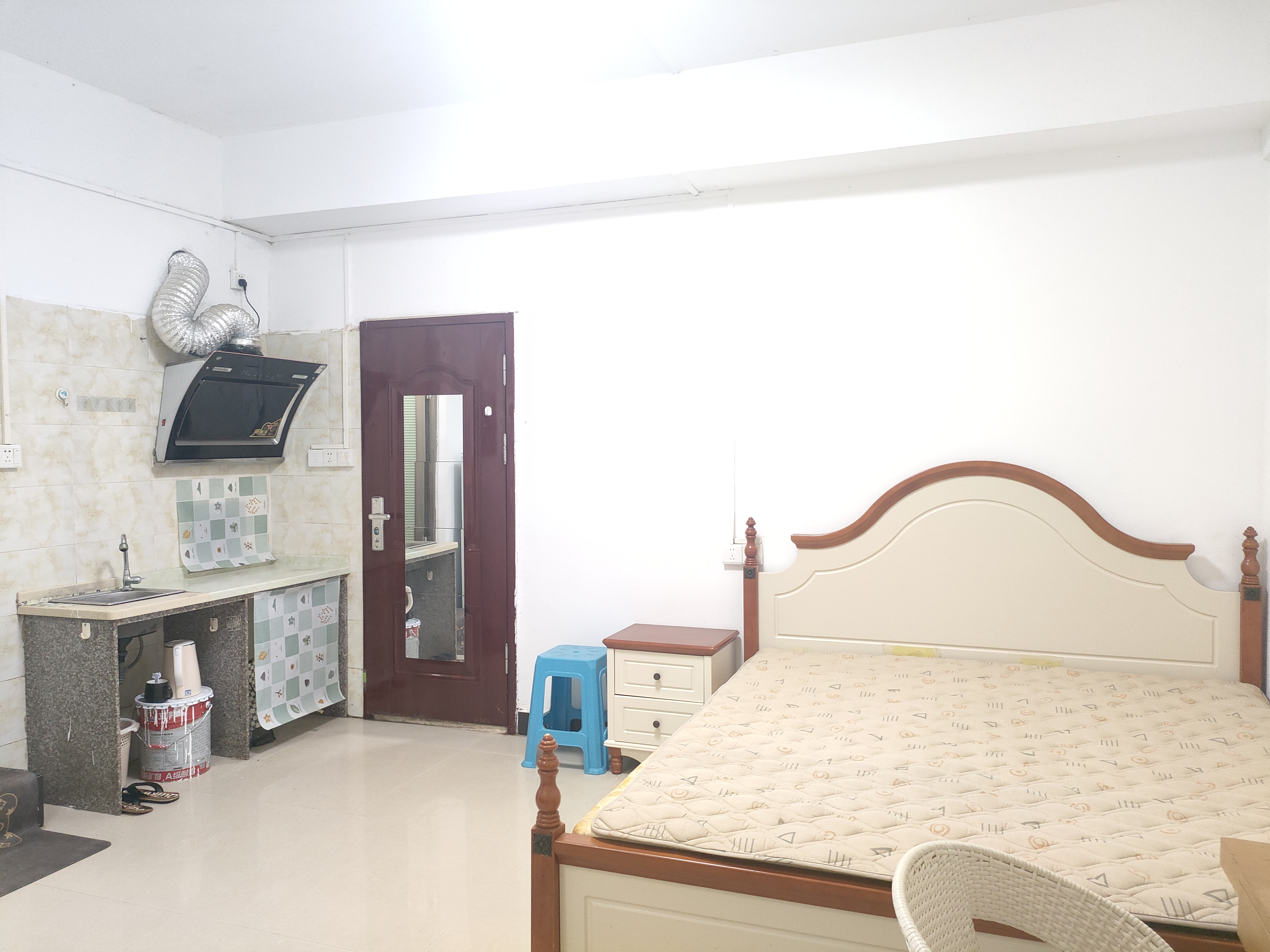 华新商业大厦 1室0厅1卫 1100.0元/月 华新商业大厦 1室0厅1卫 1100.0元/月室内图