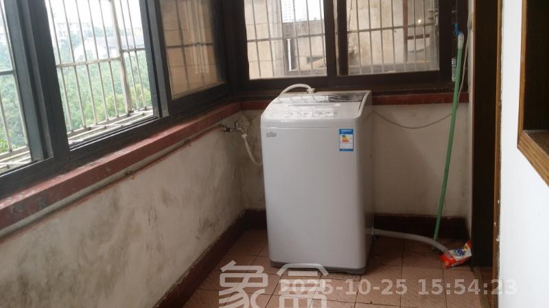 永红村宿舍  2室1厅1卫    1500.0元/月室内图