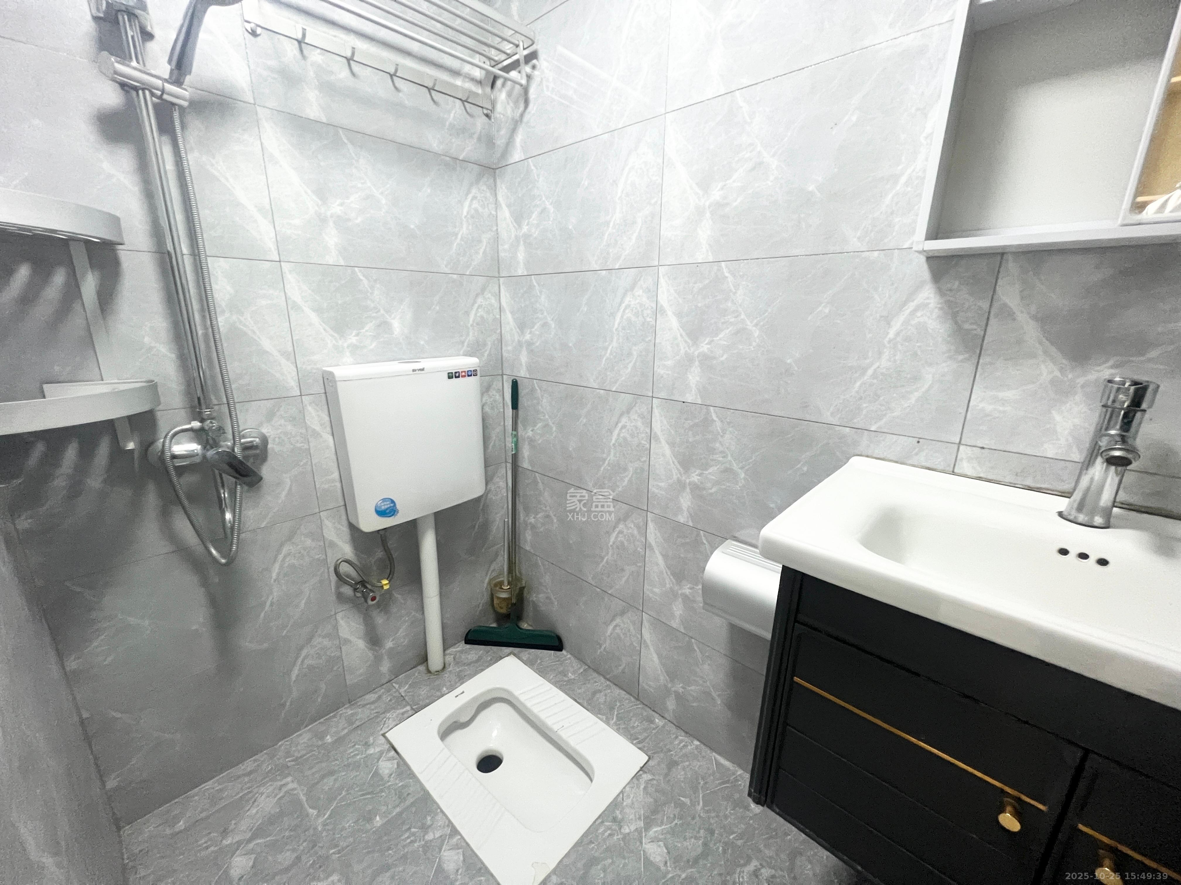 保利麓谷林语I区 1室0厅0卫 1300.0元/月 保利麓谷林语I区 1室0厅0卫 1300.0元/月室内图