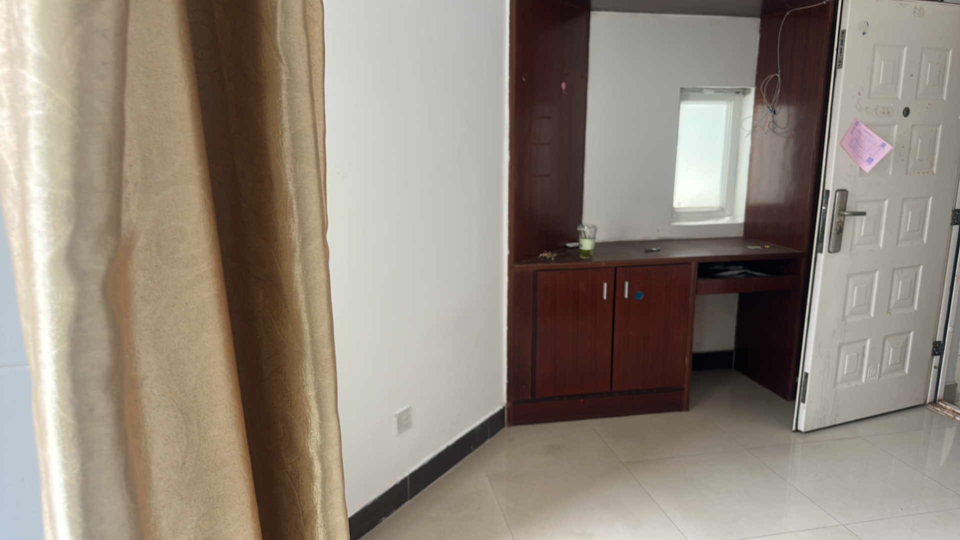 海悦国际  1室0厅0卫    1100.0元/月室内图