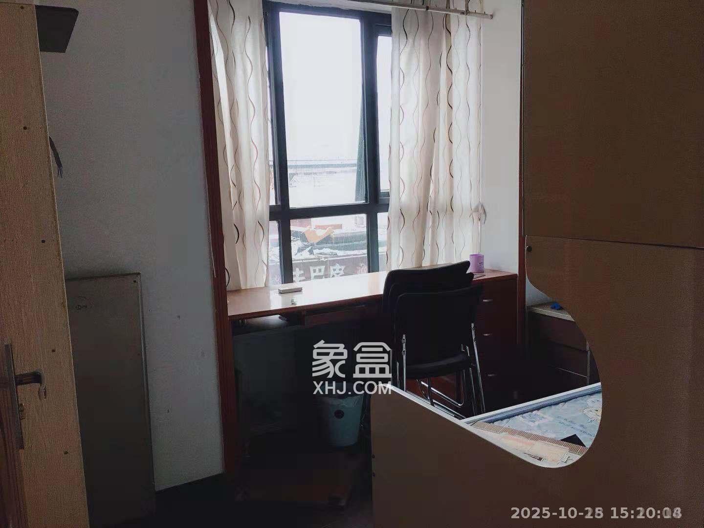 中天广场  2室1厅1卫    2900.0元/月 中天广场  2室1厅1卫    2900.0元/月室内图