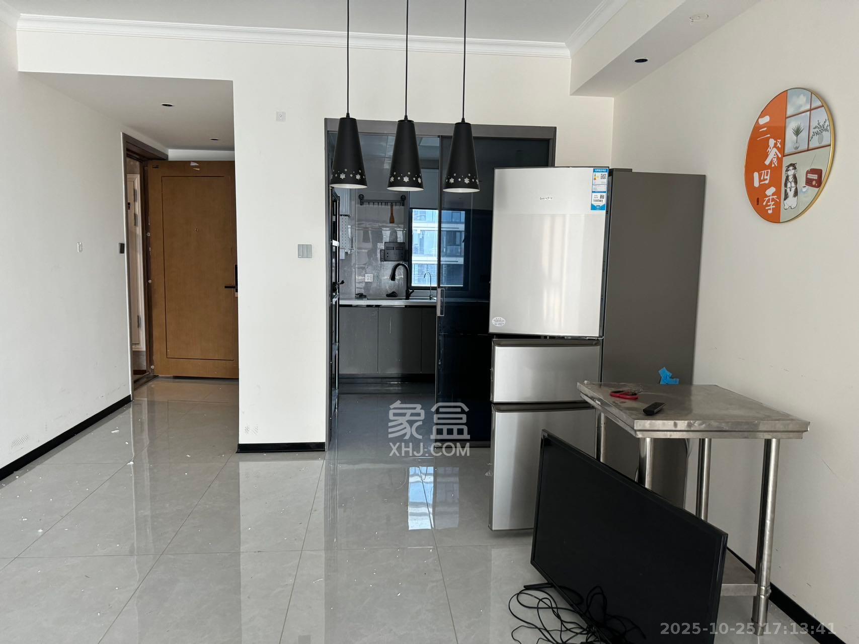 旭辉雨金广场  4室2厅2卫    3000.0元/月 旭辉雨金广场  4室2厅2卫    3000.0元/月室内图1