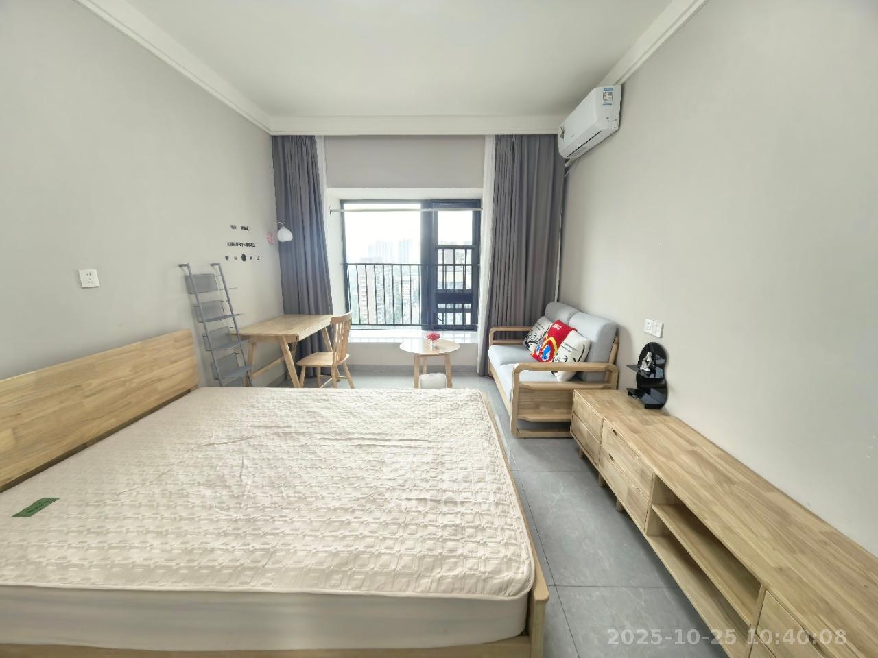 碧桂园城市之光  1室0厅0卫    1700.0元/月 碧桂园城市之光  1室0厅0卫    1700.0元/月室内图