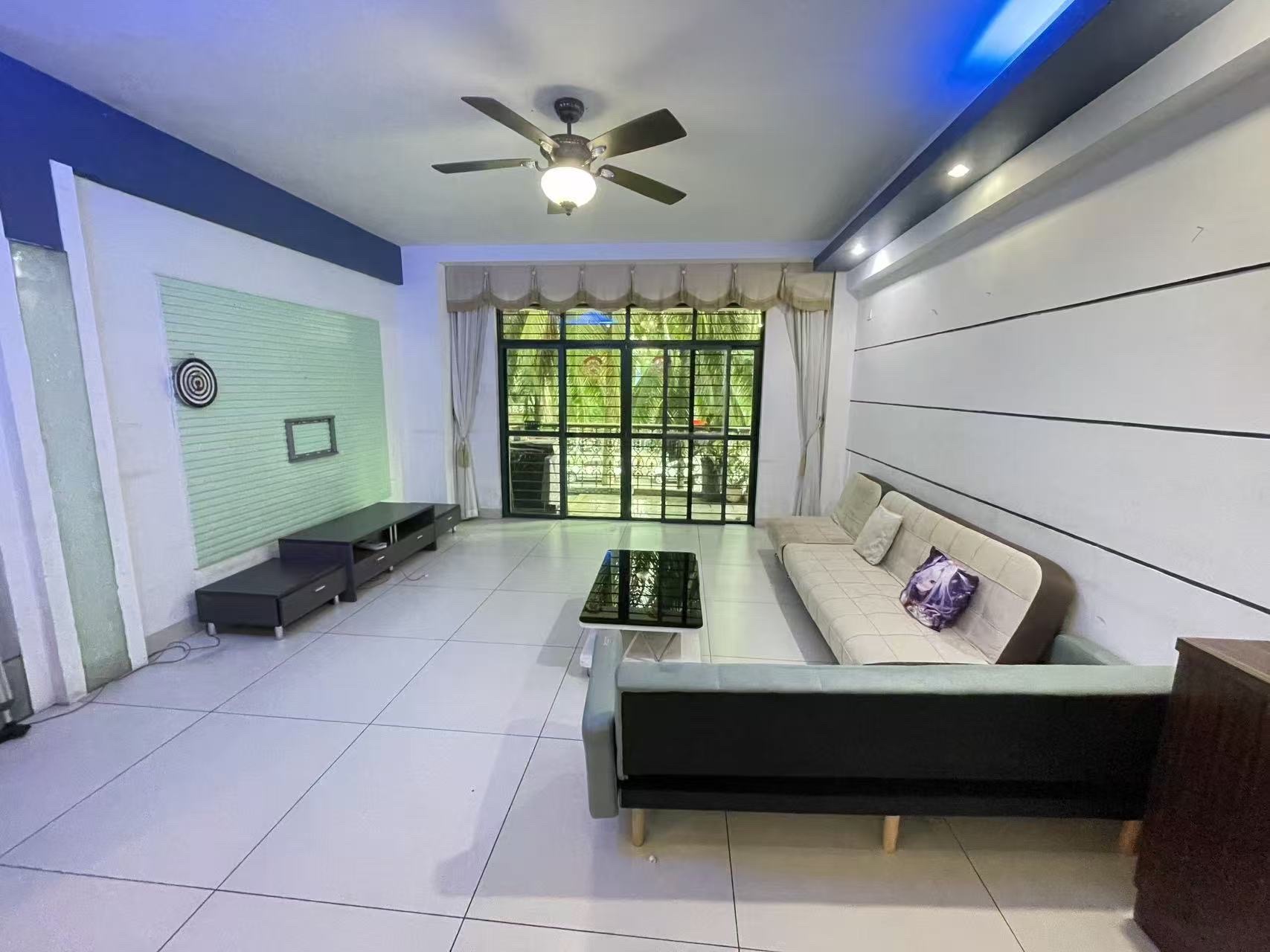 亚洲豪苑北区  4室2厅2卫    3500.0元/月