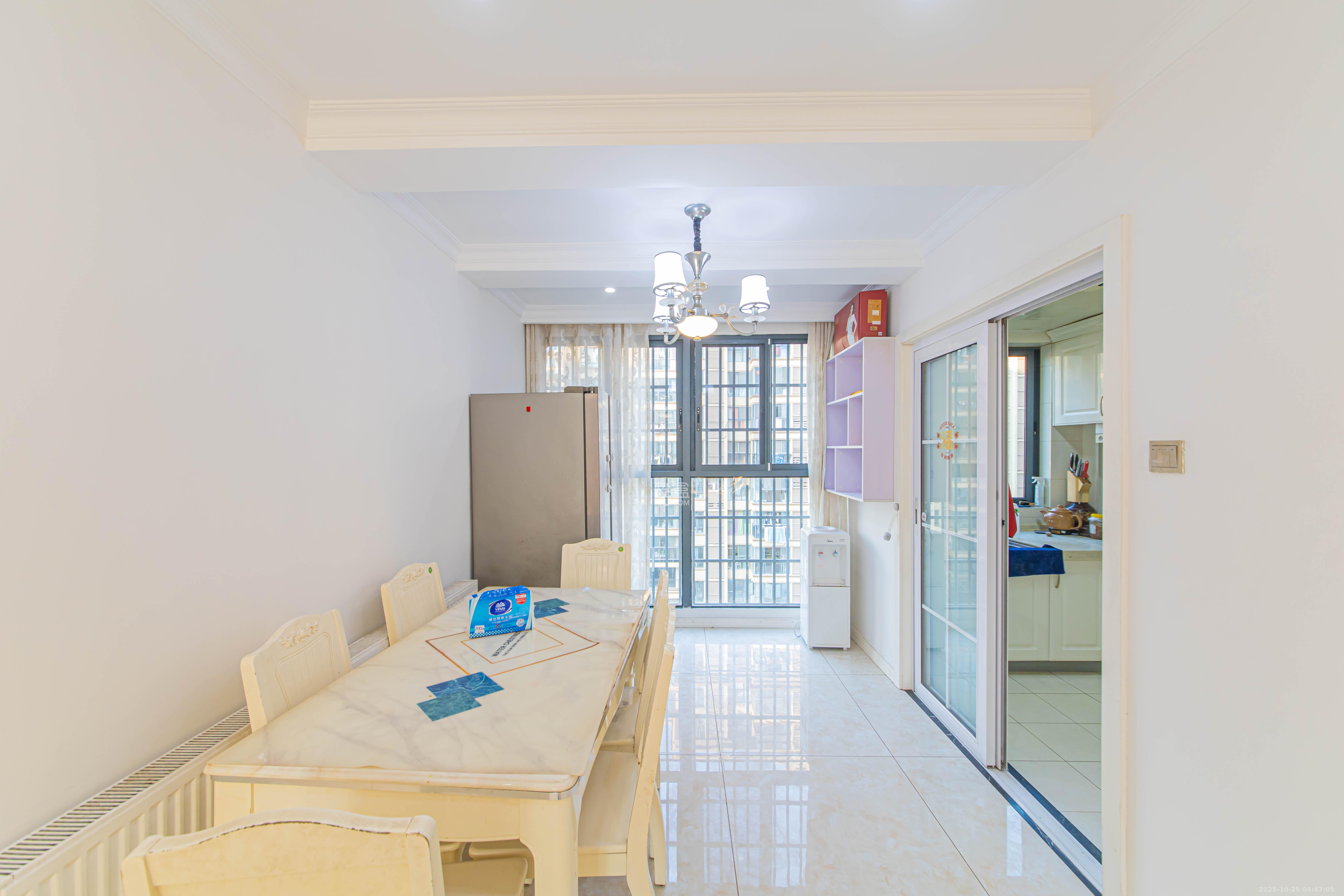 中建芙蓉嘉苑 4室2厅2卫 116.8万 中建芙蓉嘉苑 4室2厅2卫 116.8万客厅