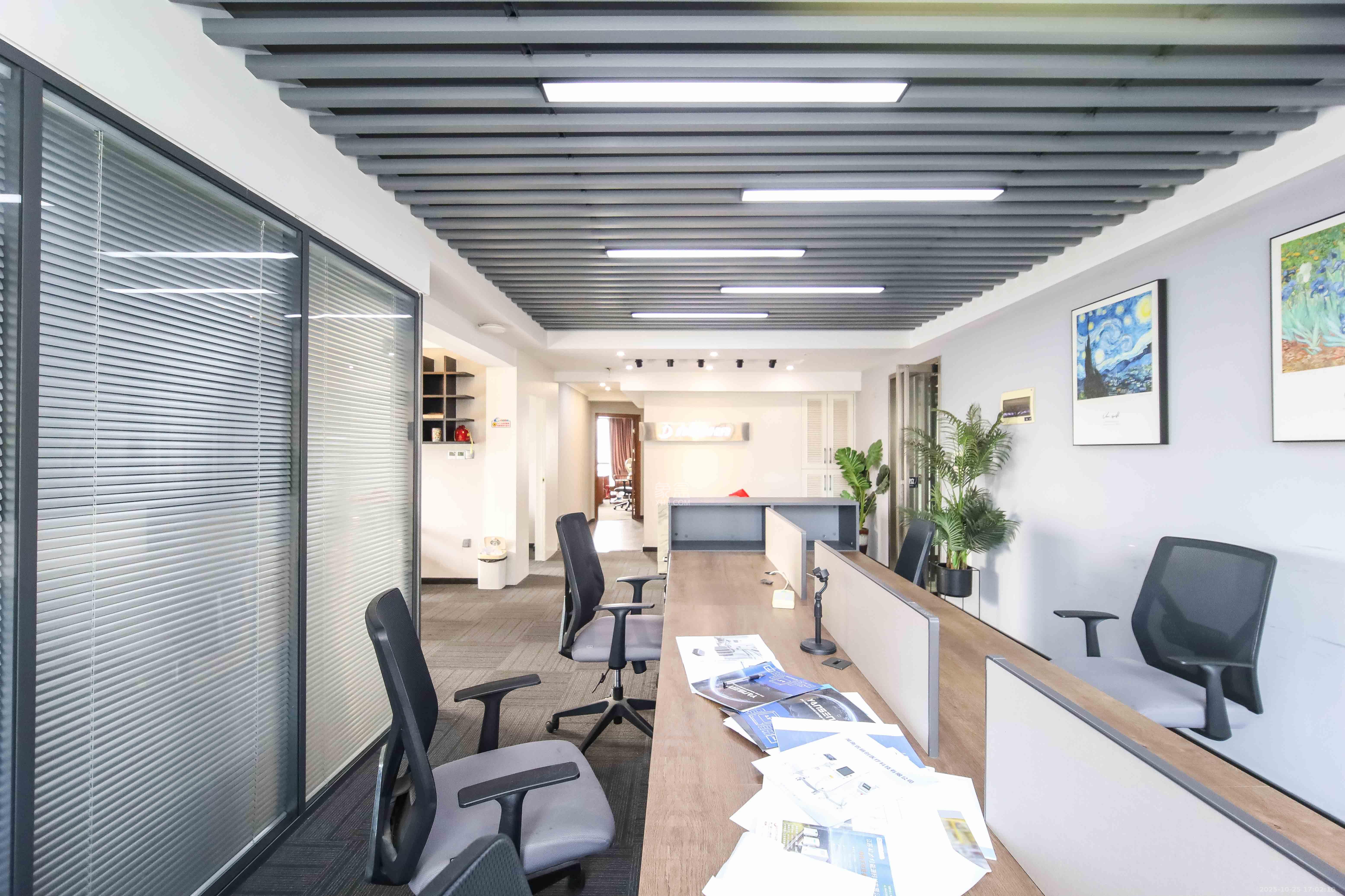 中惠锦堂  3室2厅2卫    97.2万客厅